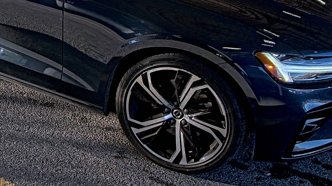 2024 Volvo S60 B5 Plus FWD