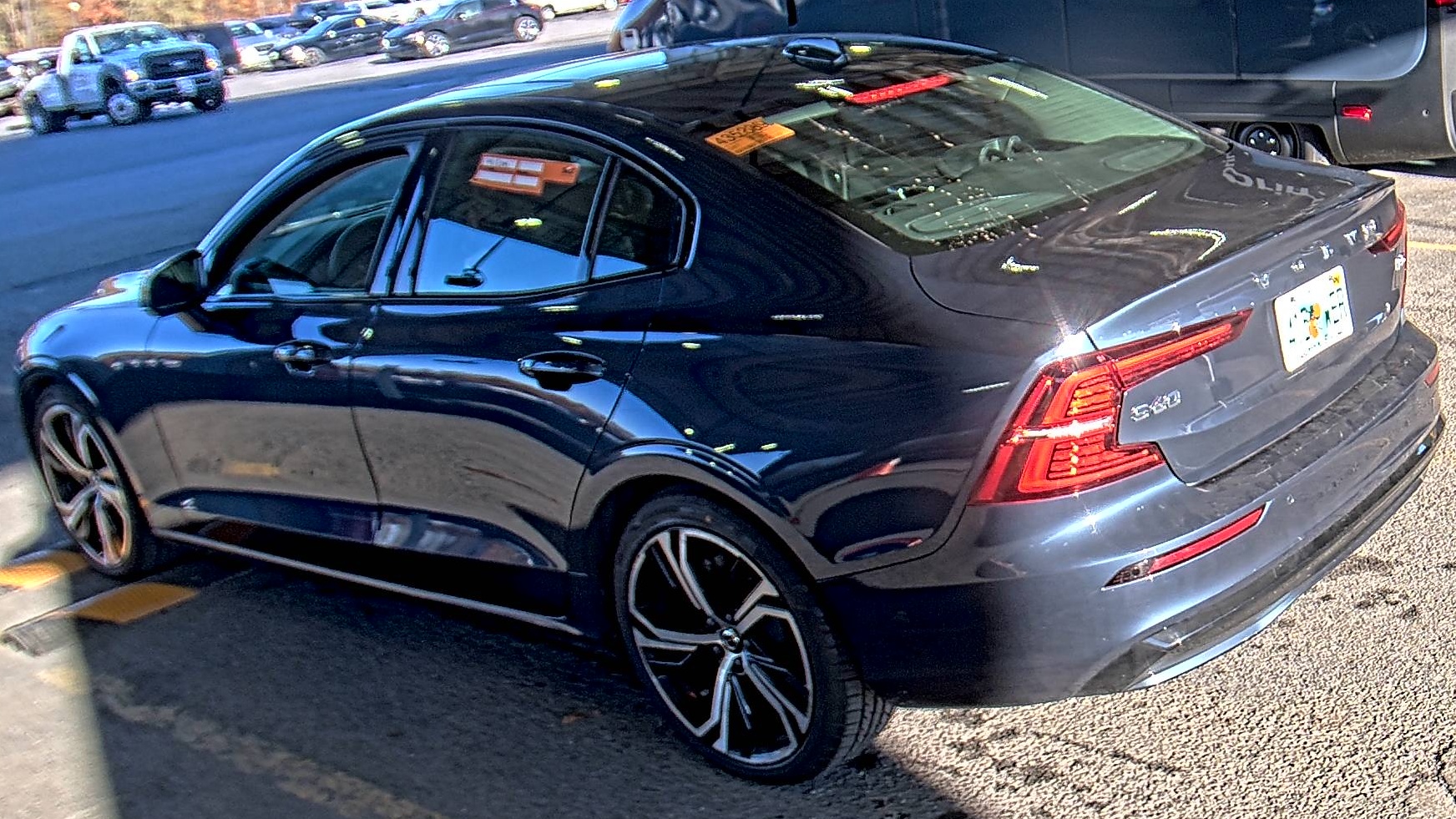 2024 Volvo S60 B5 Plus FWD