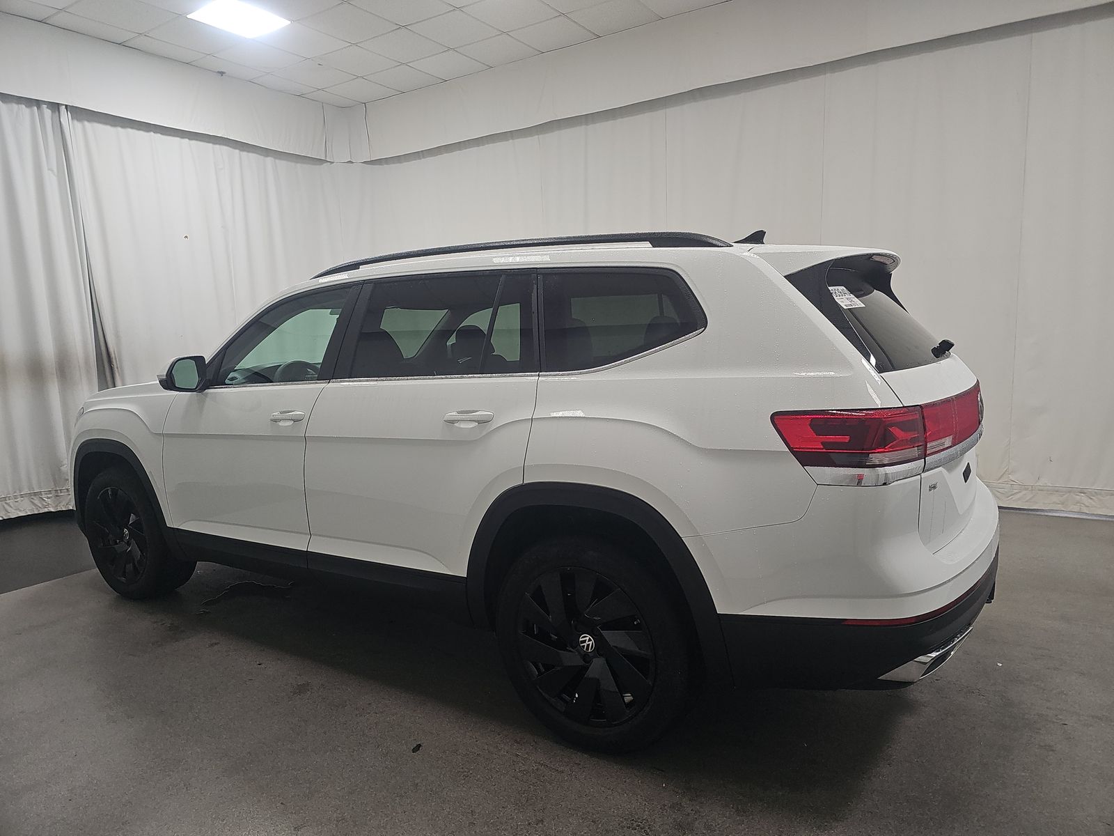 2024 Volkswagen Atlas 2.0T SE FWD