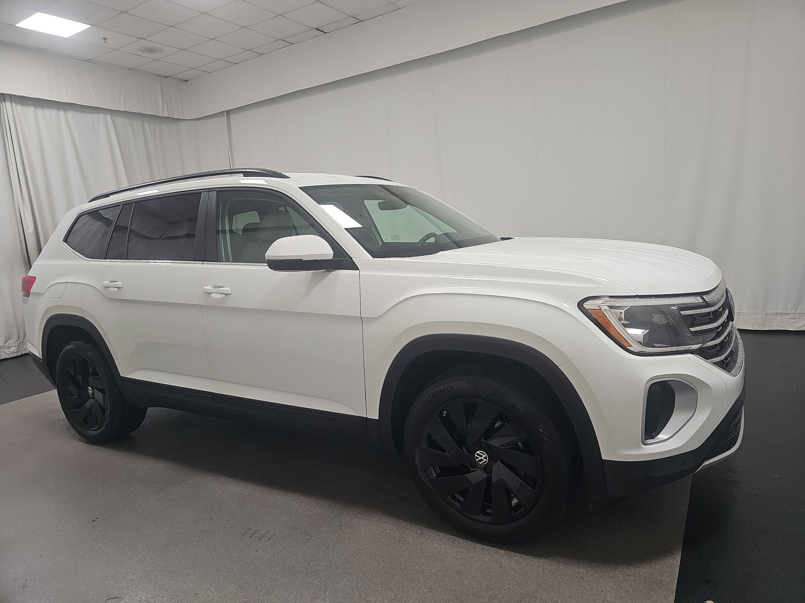 2024 Volkswagen Atlas 2.0T SE FWD