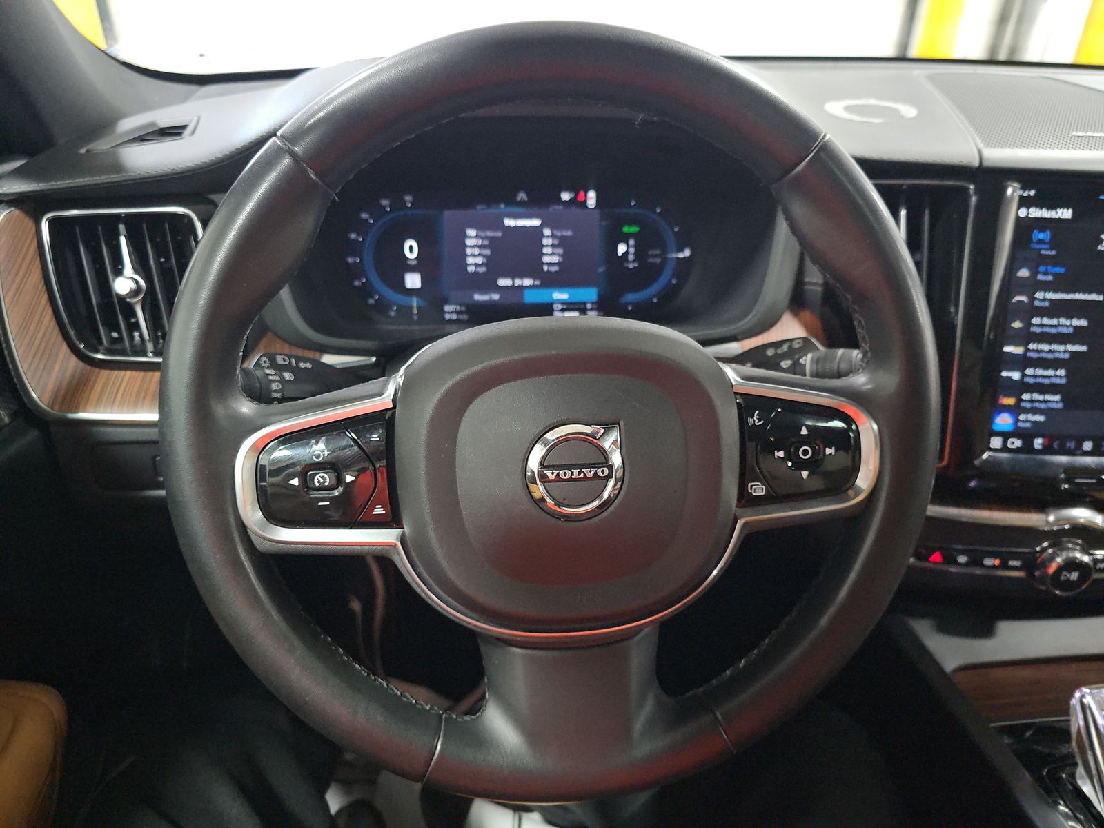 2023 Volvo XC60 Recharge T8 Ultimate AWD