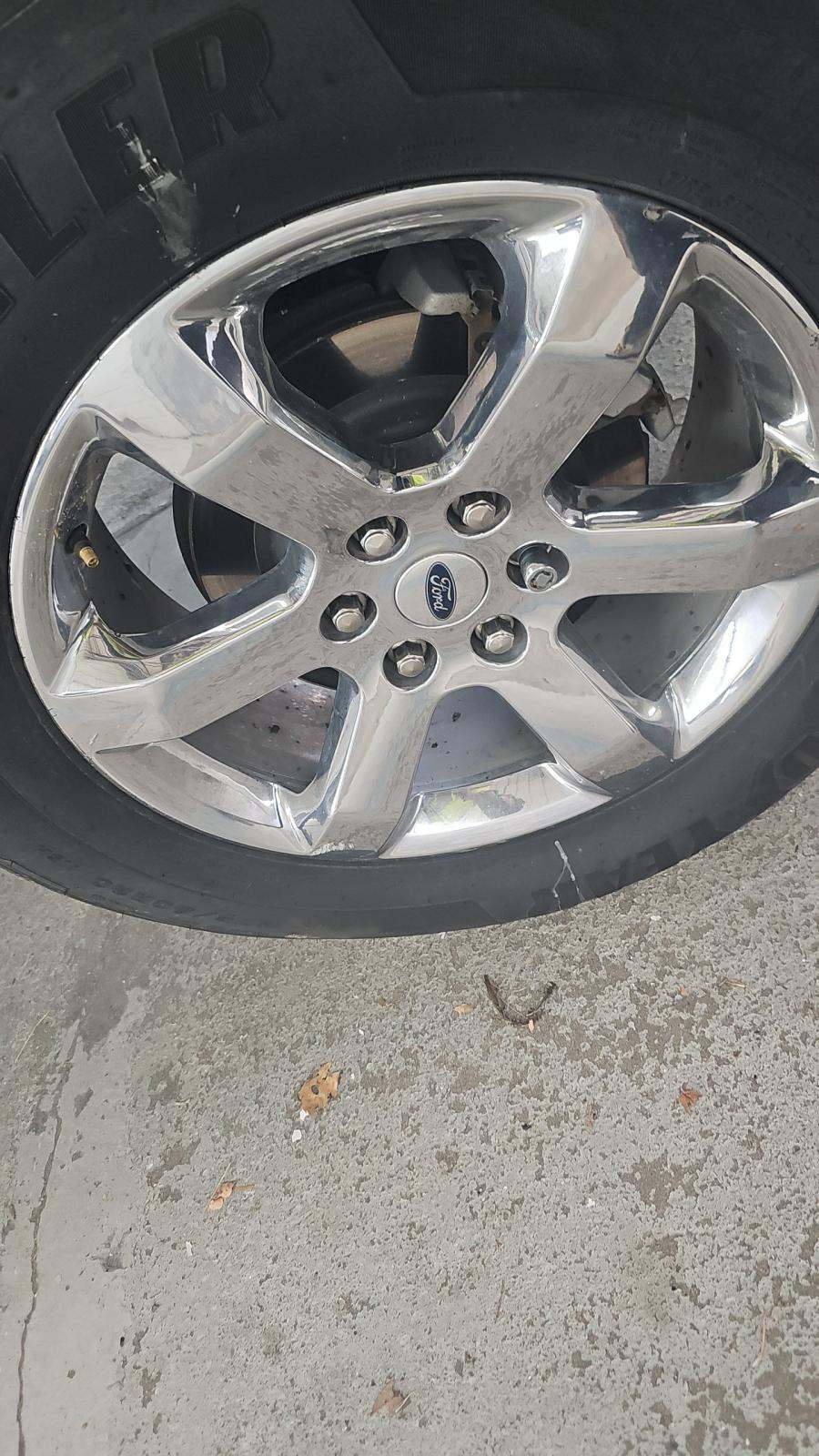 2022 Ford F-150 Hybrid Lariat AWD