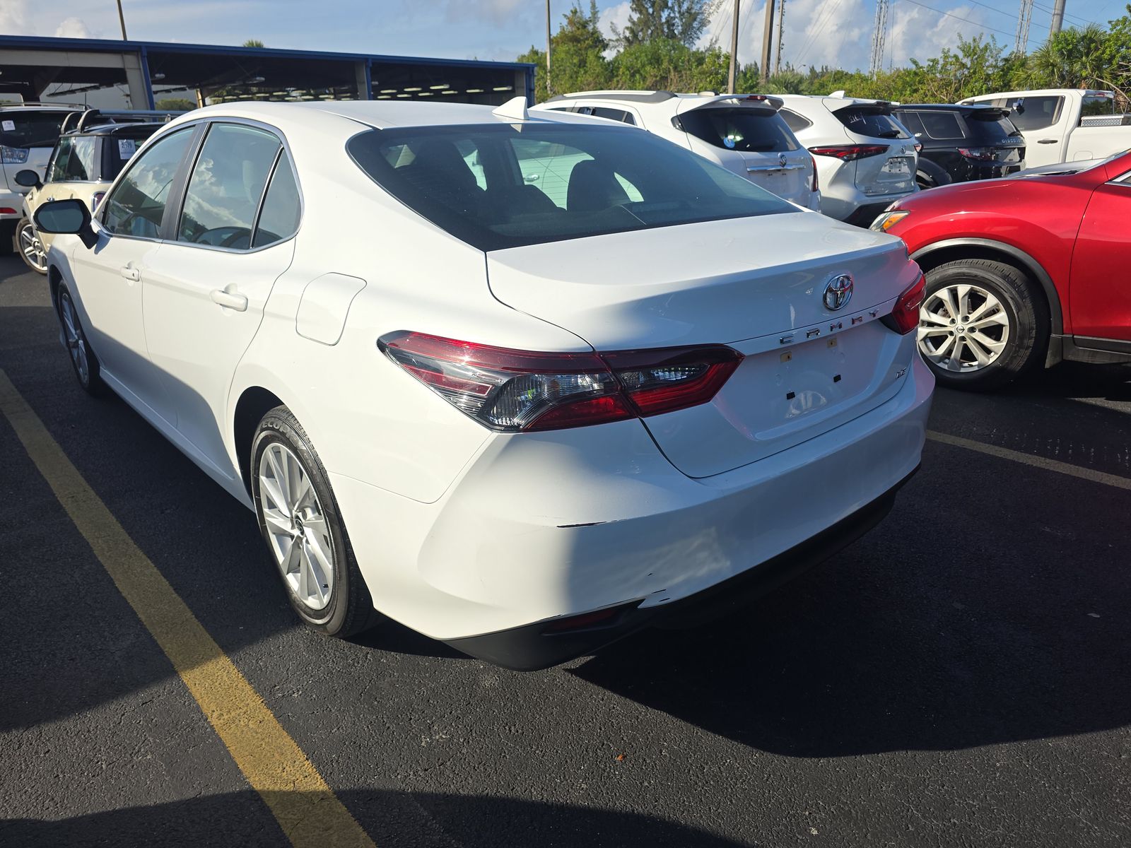 2022 Toyota Camry LE FWD