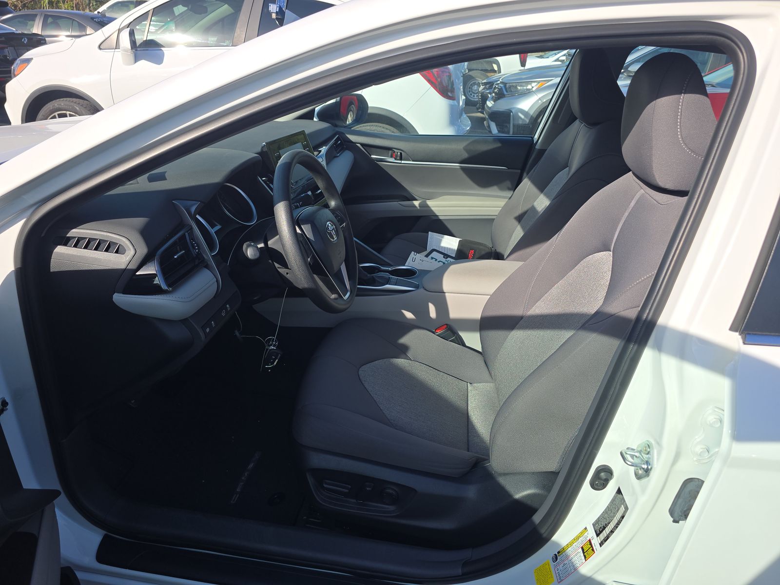 2022 Toyota Camry LE FWD