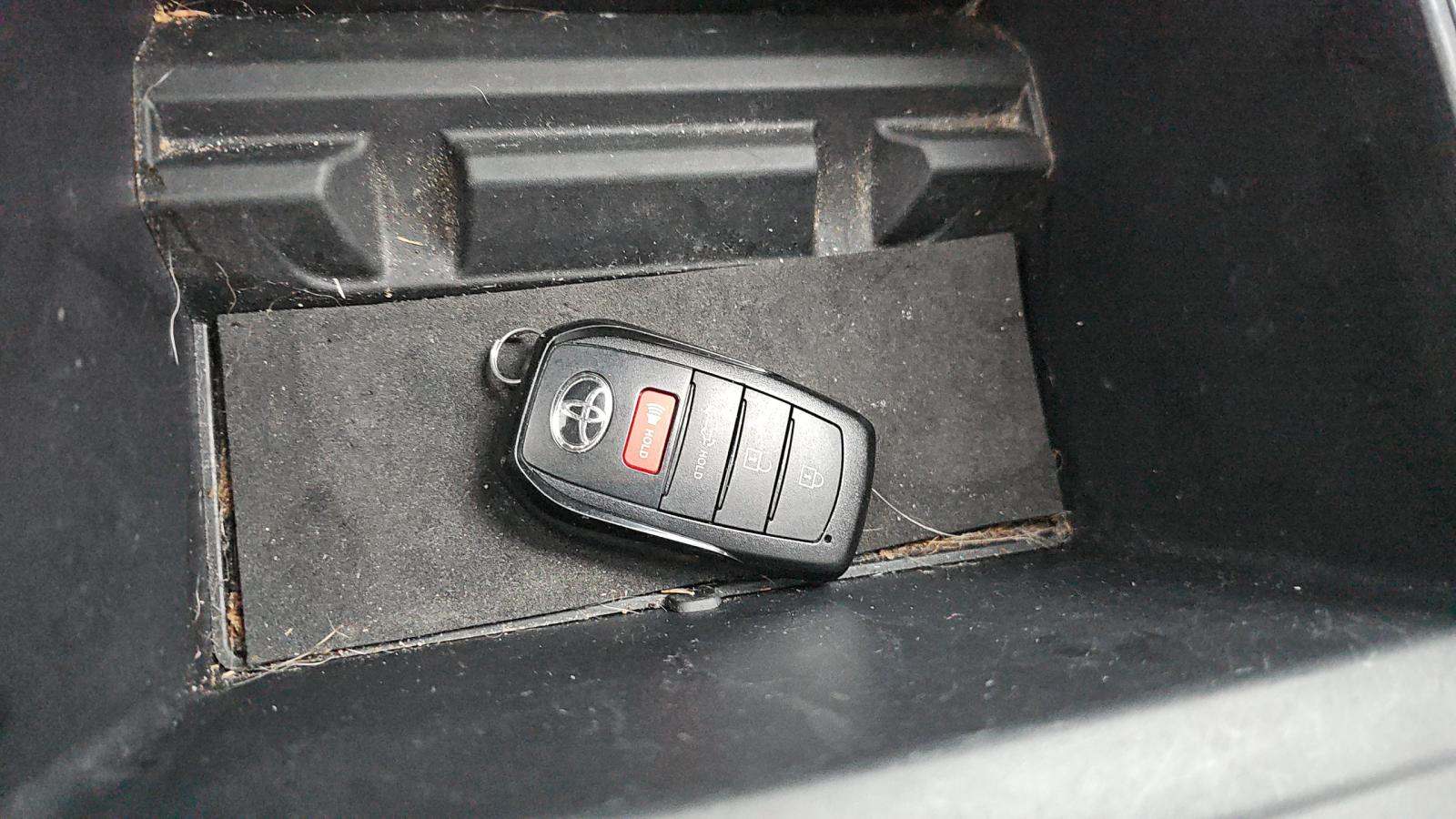 2023 Toyota Tundra SR5 AWD