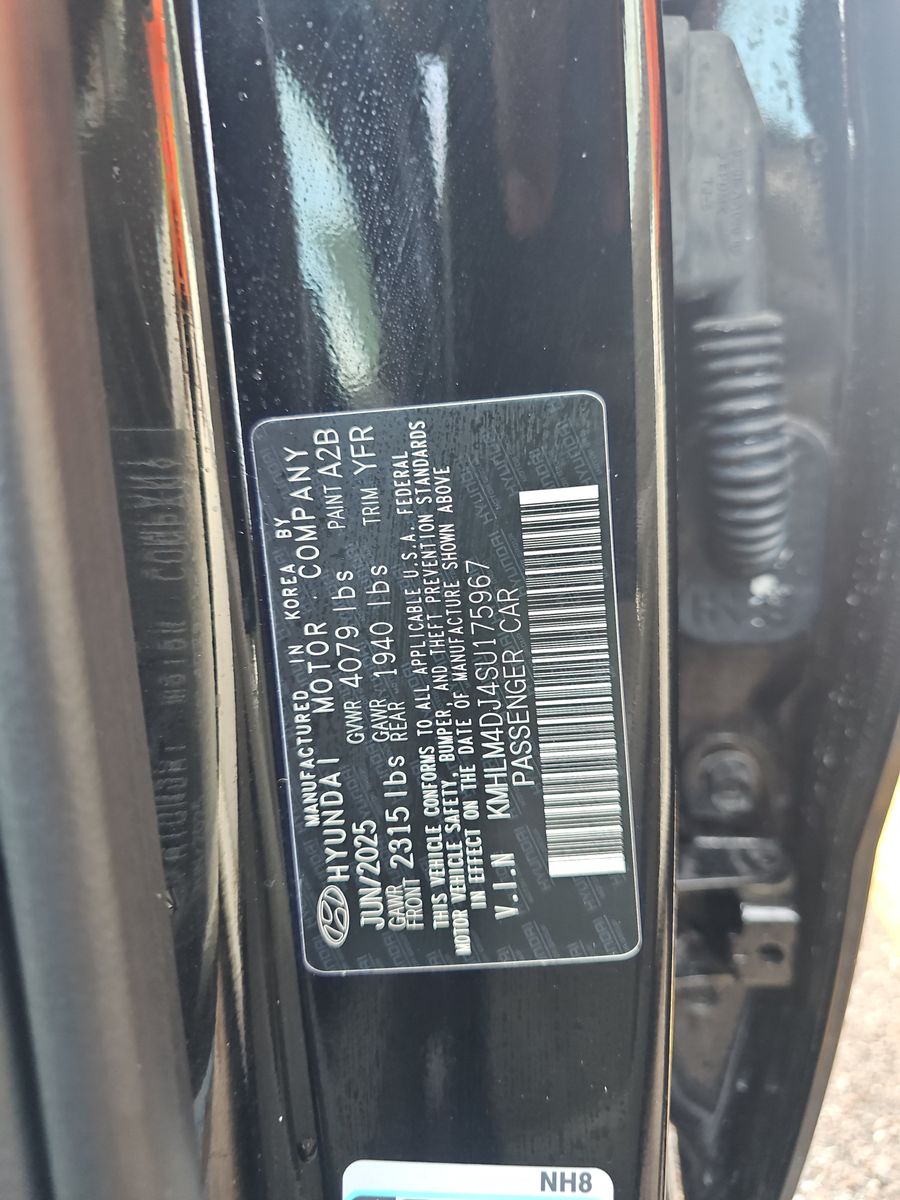 2025 Hyundai Elantra Hybrid SEL Sport FWD