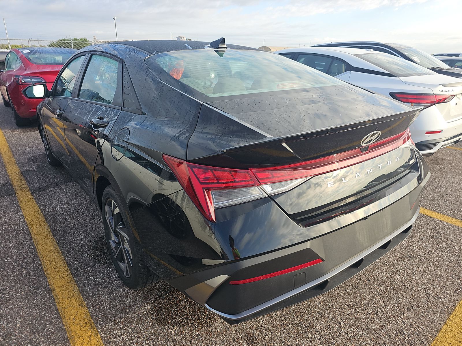 2025 Hyundai Elantra Hybrid SEL Sport FWD