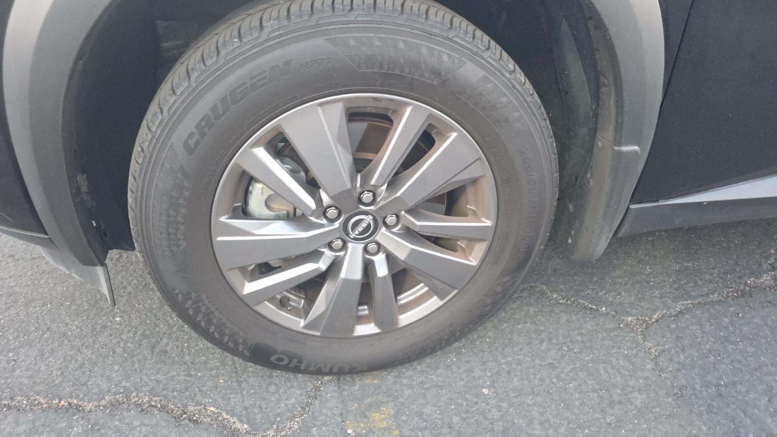 2024 Nissan Pathfinder SV FWD