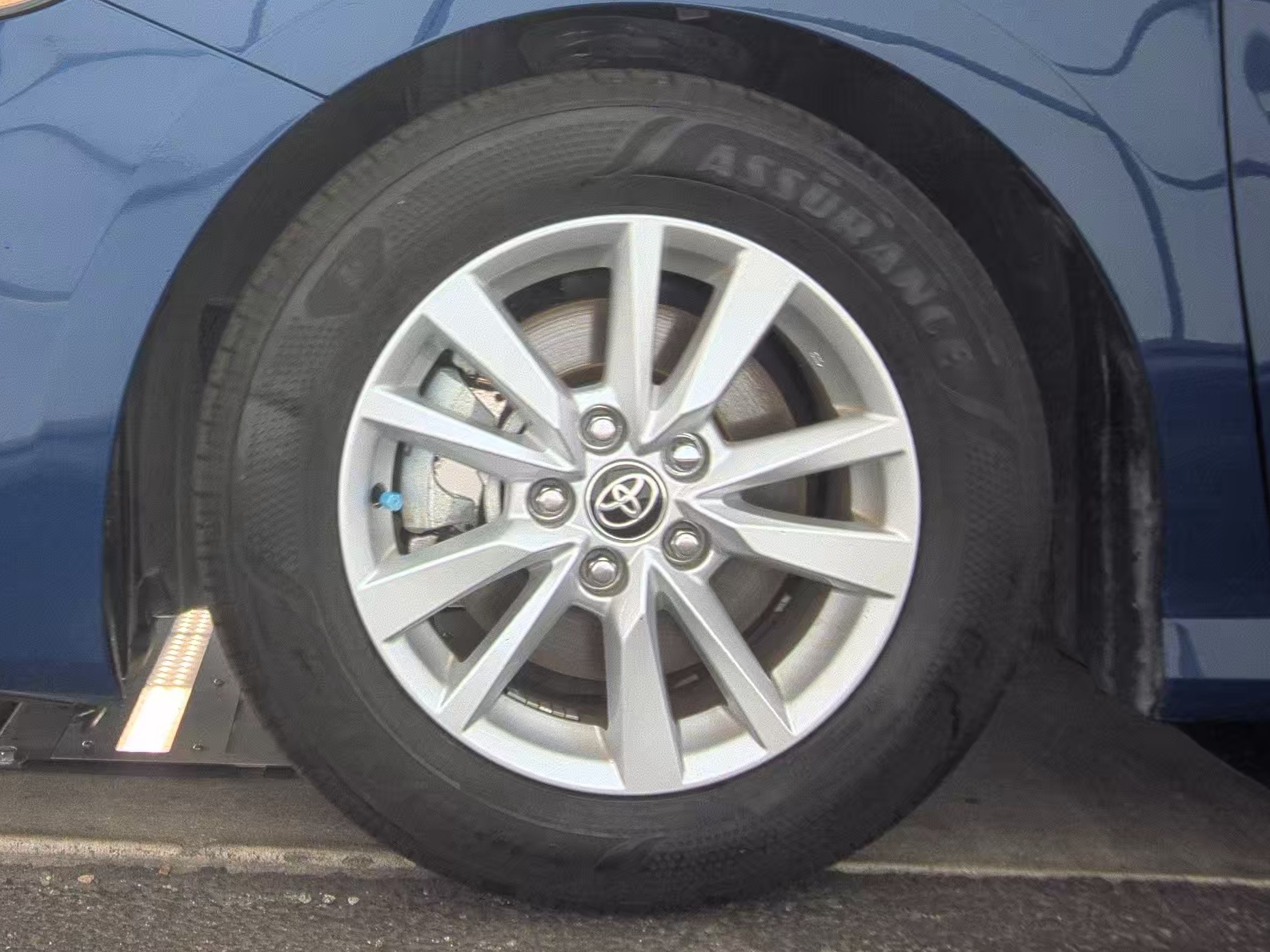 2025 Toyota Camry LE FWD