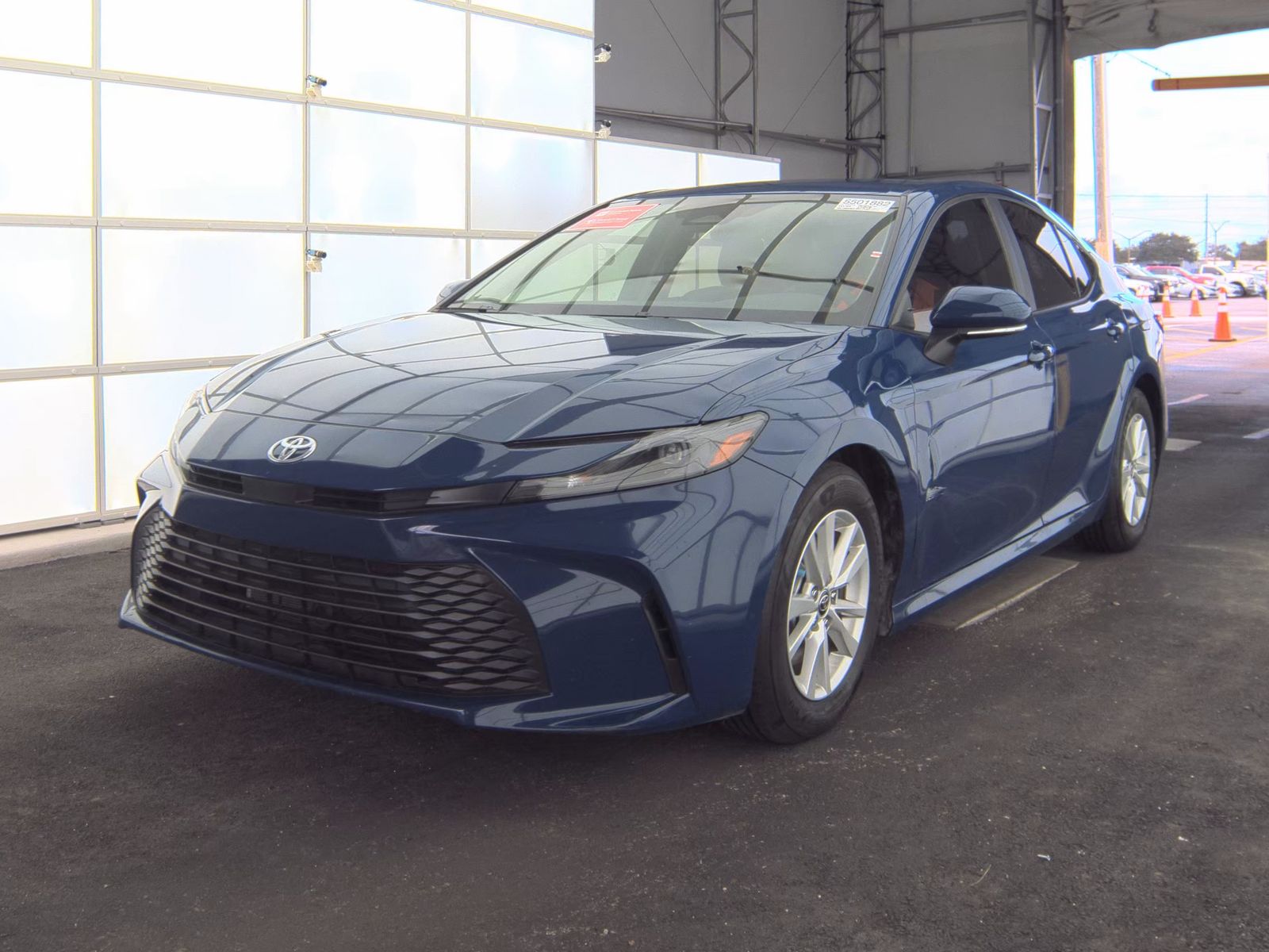 2025 Toyota Camry LE FWD