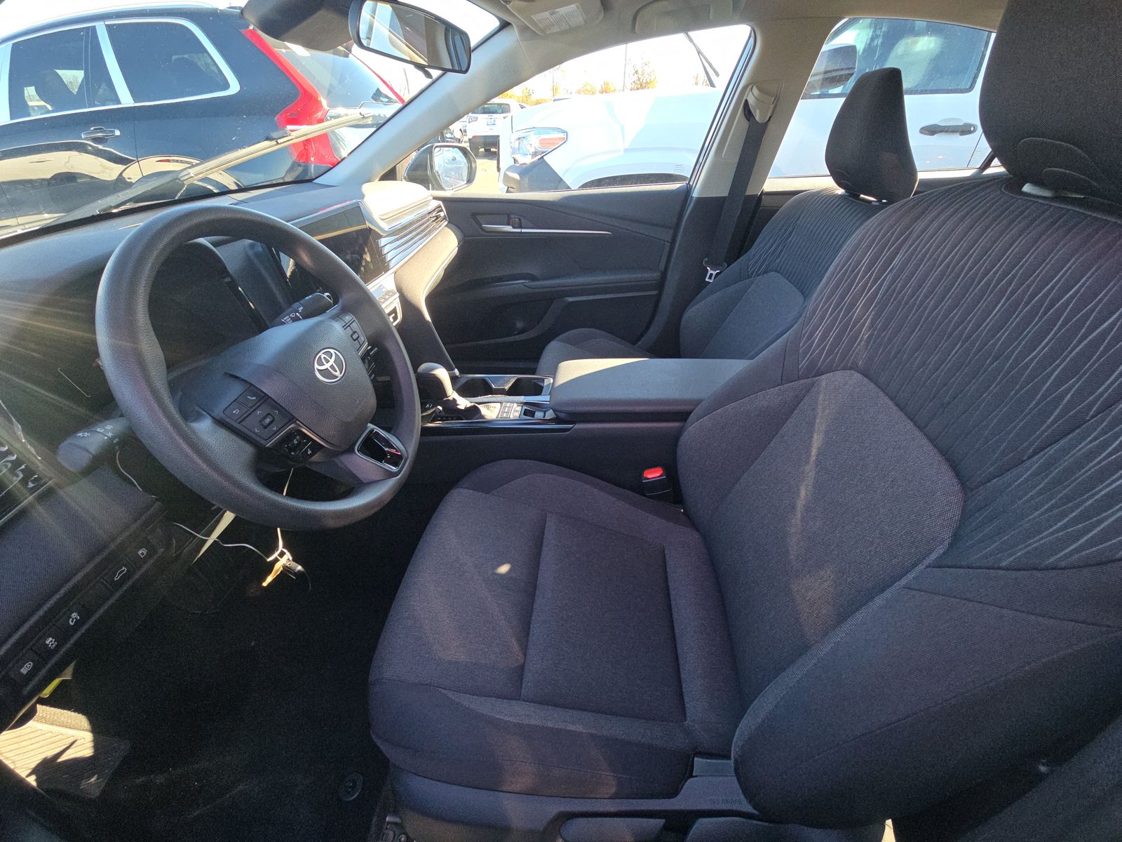 2025 Toyota Camry LE FWD