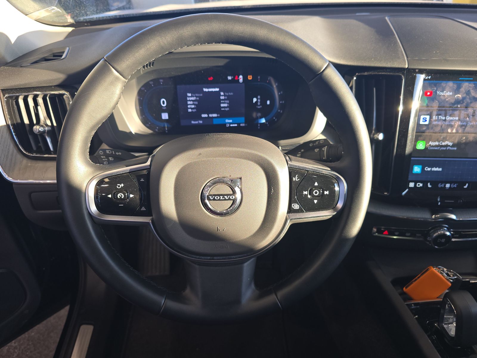 2025 Volvo XC60 B5 Plus AWD