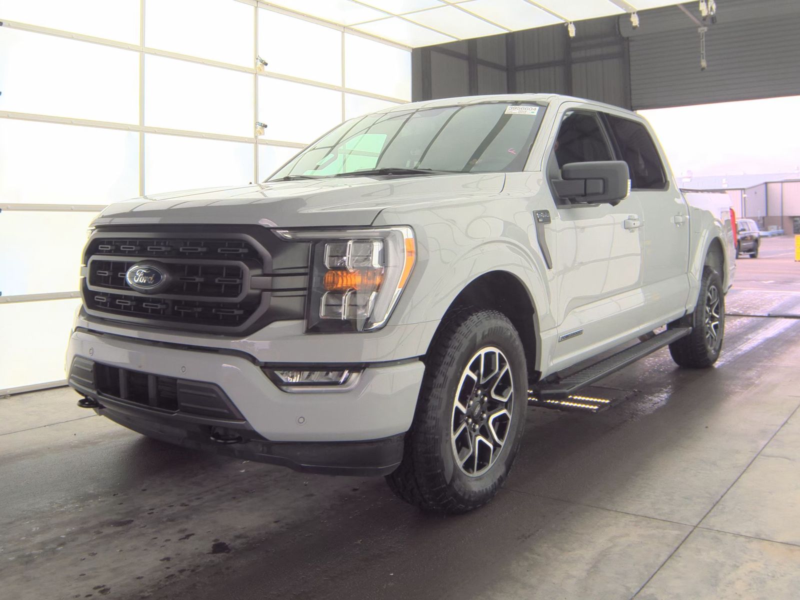 2023 Ford F-150 Hybrid XLT AWD