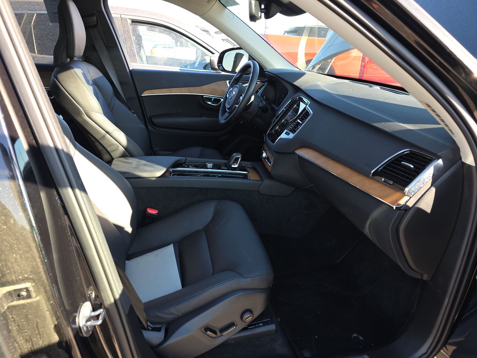 2025 Volvo XC90 B6 Ultra AWD