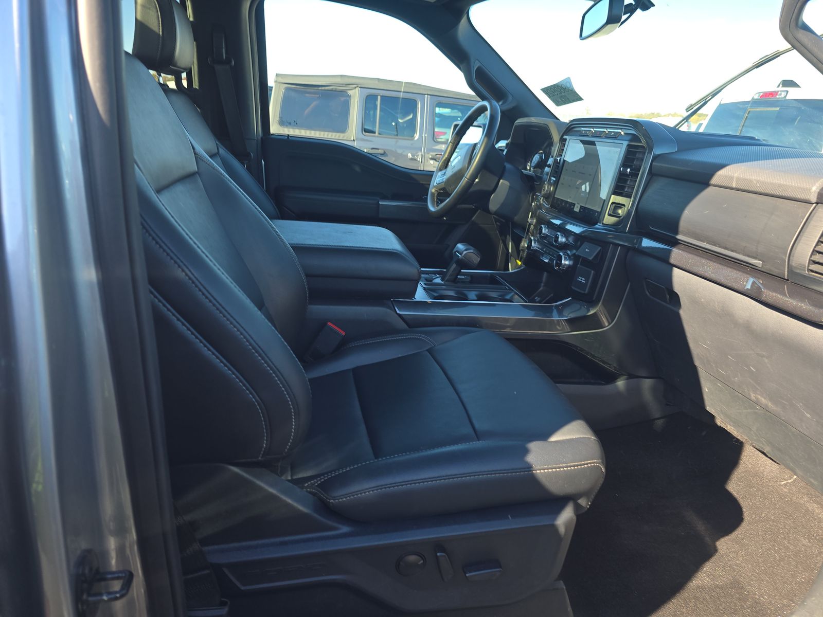 2023 Ford F-150 XLT AWD