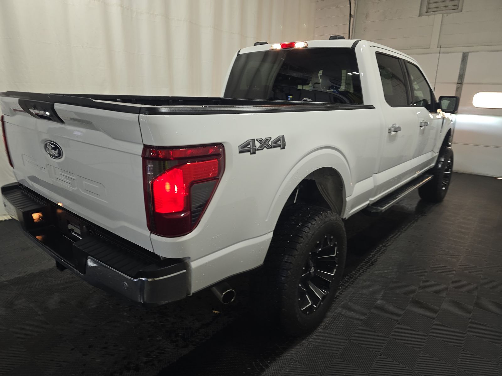 2024 Ford F-150 XLT AWD