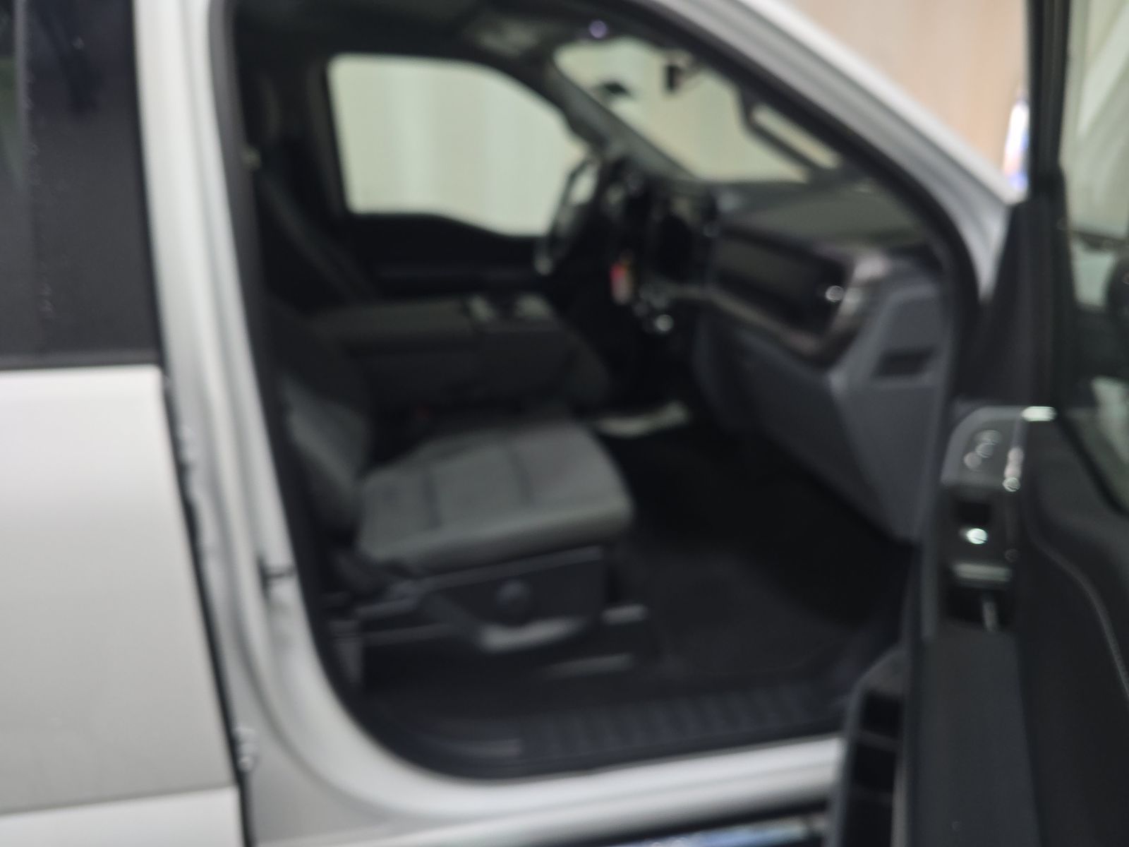 2024 Ford F-150 XLT AWD