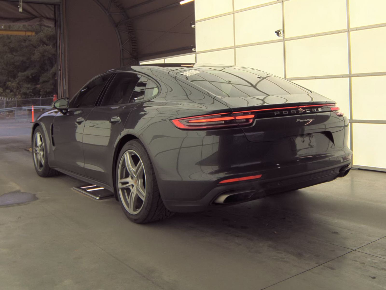 2017 Porsche Panamera Base RWD