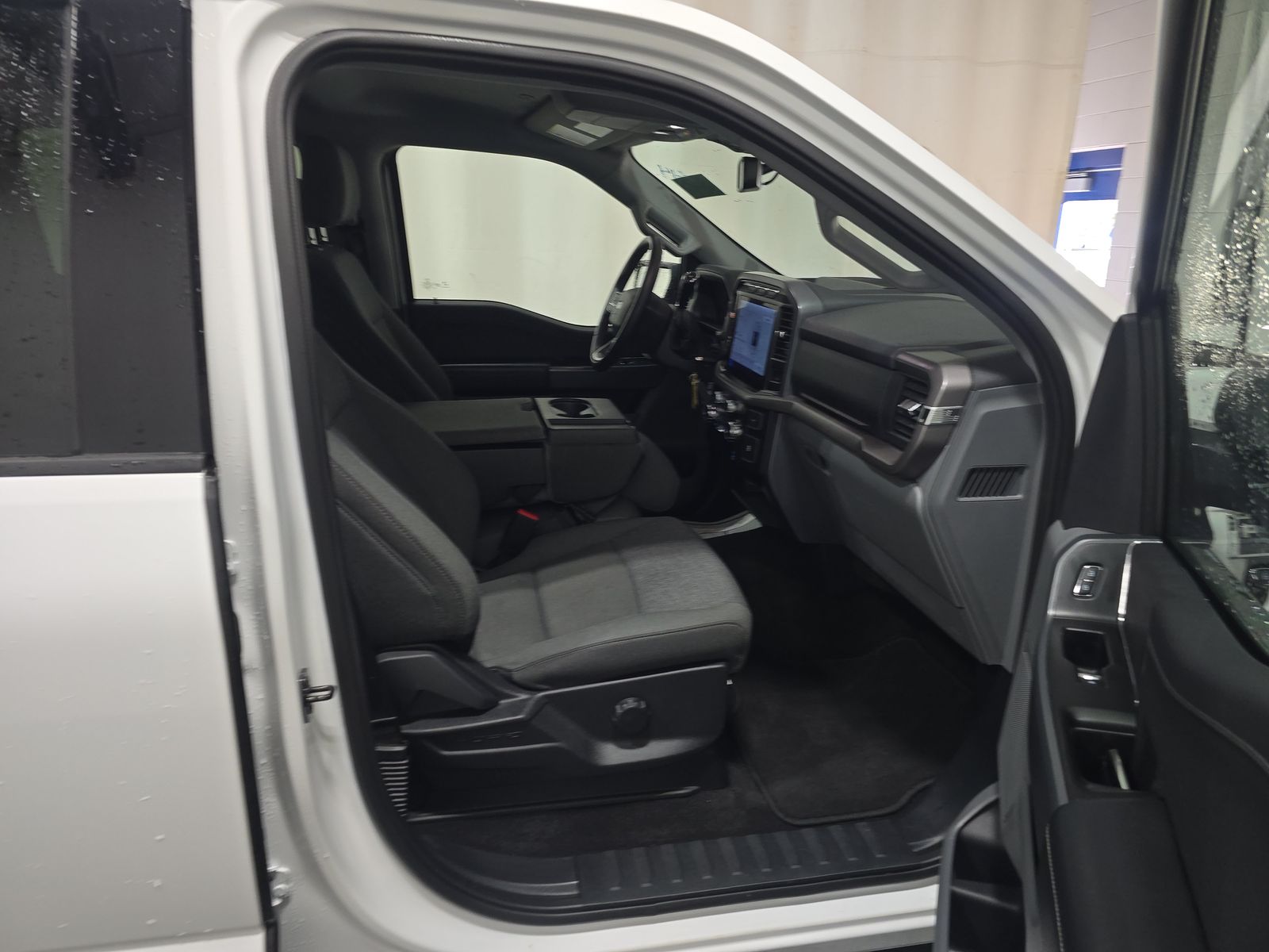 2024 Ford F-150 XLT AWD