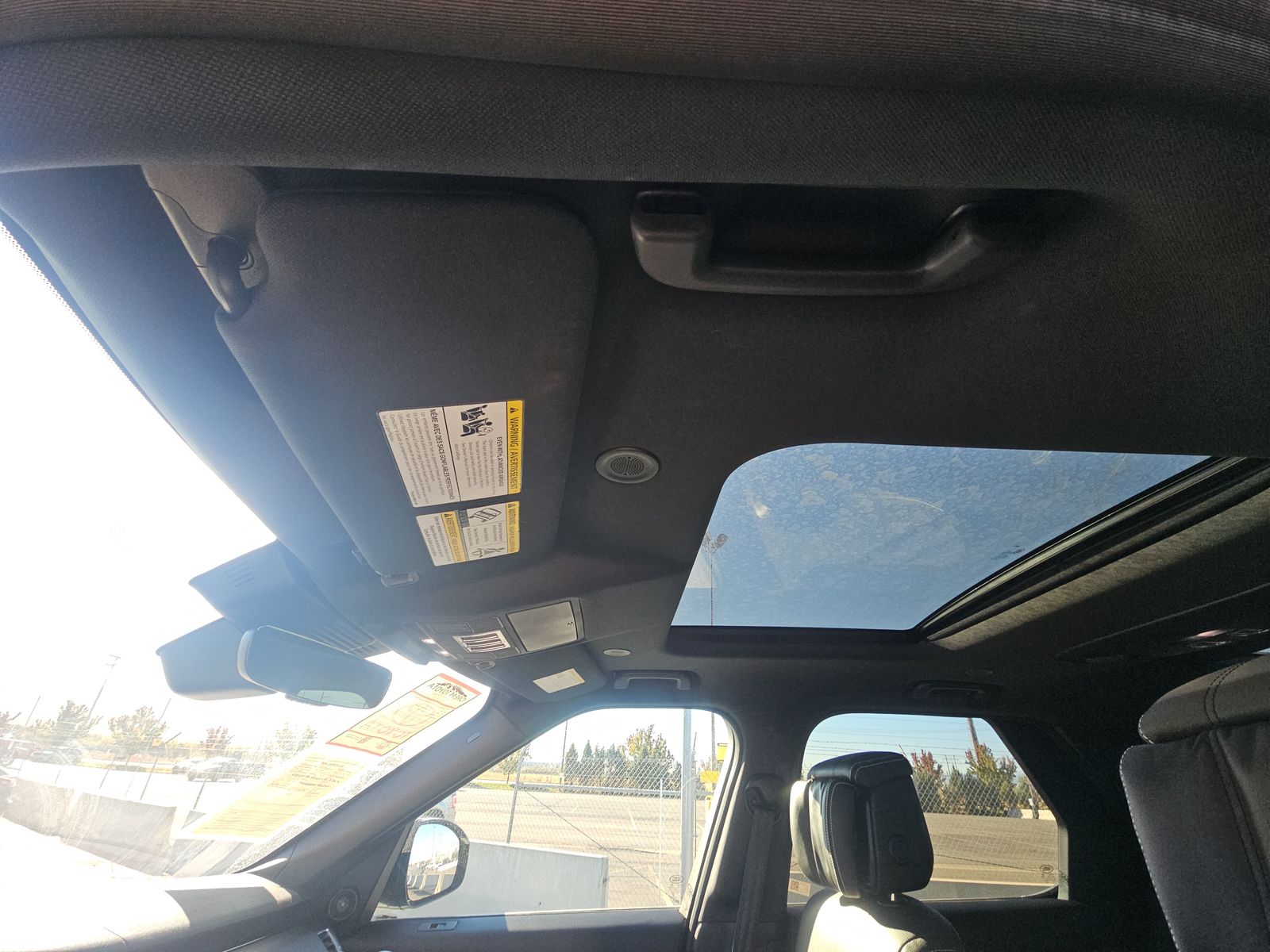 2023 Land Rover Discovery Metropolitan Edition AWD