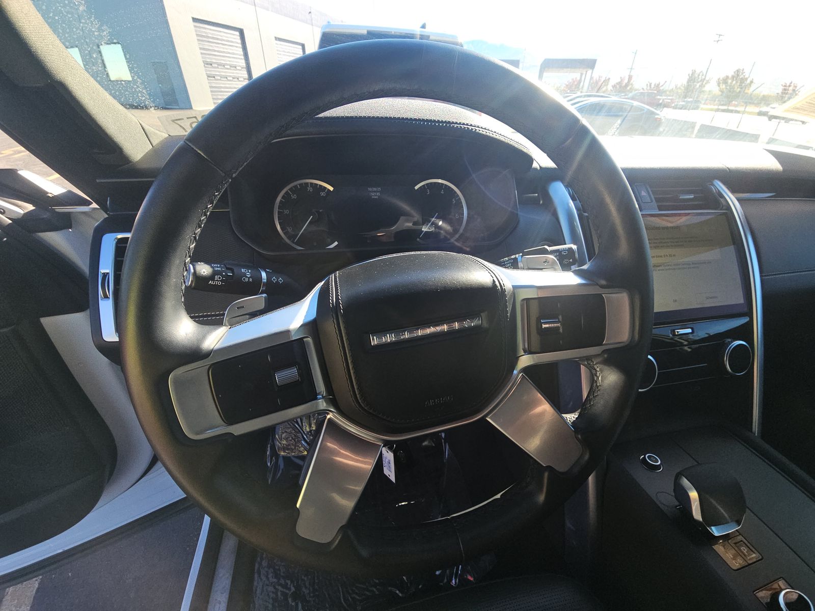 2023 Land Rover Discovery Metropolitan Edition AWD