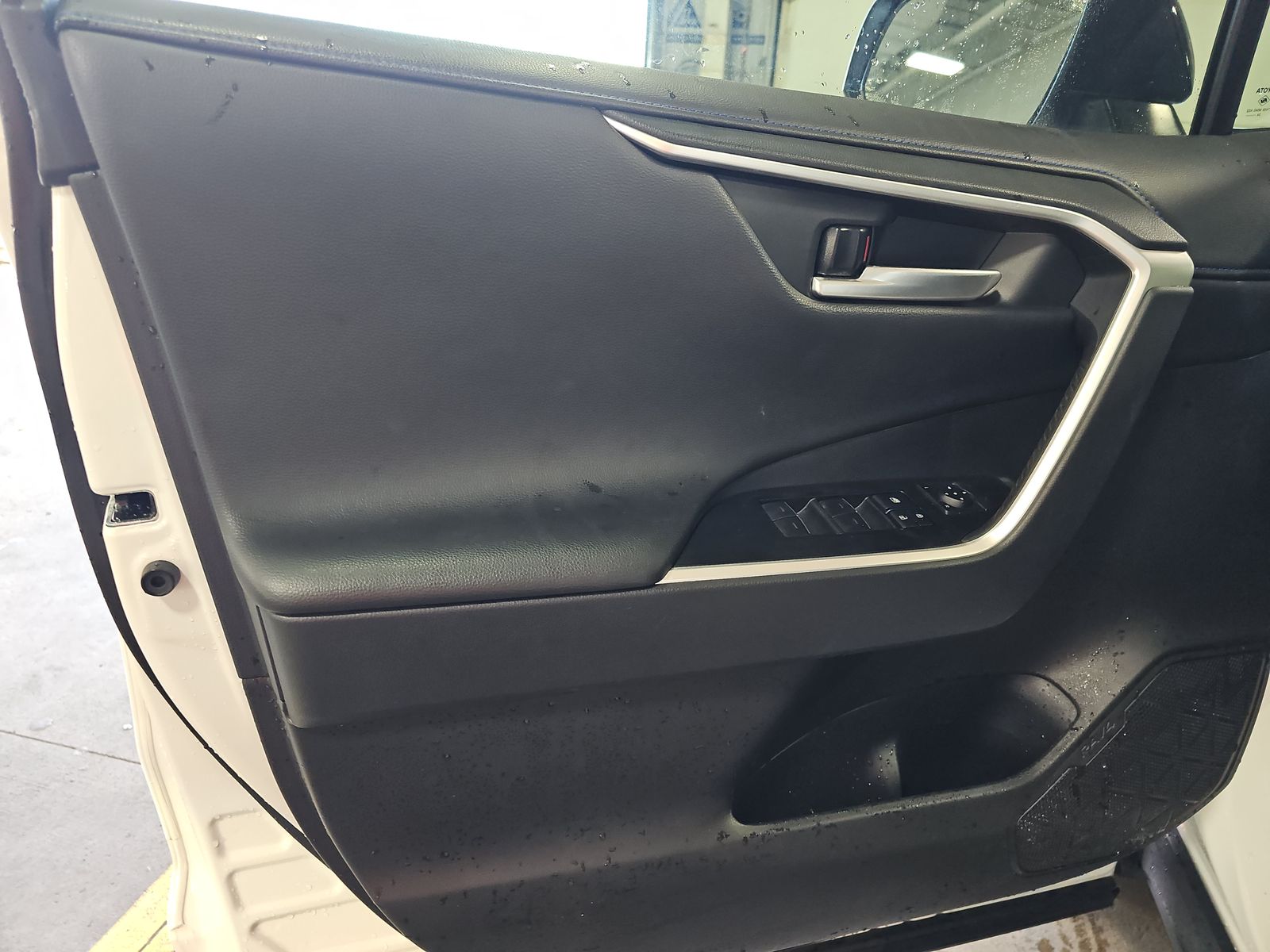 2025 Toyota RAV4 Hybrid XSE AWD