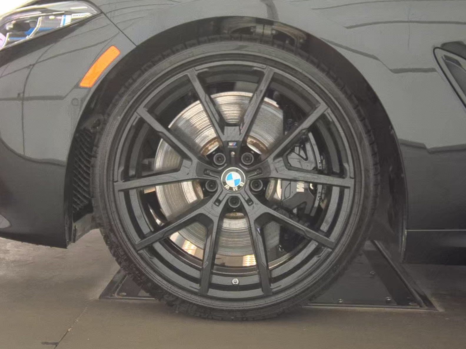 2024 BMW 8 Series 840i RWD