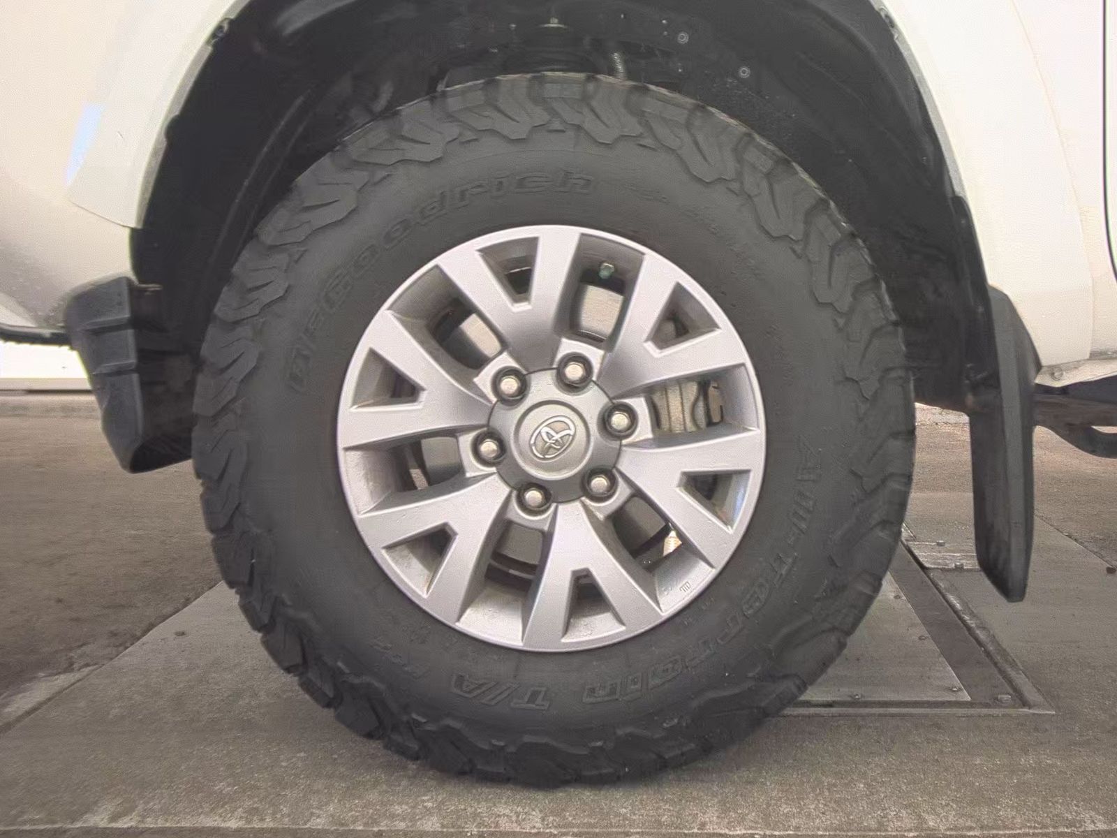 2017 Toyota Tacoma TRD Sport FWD