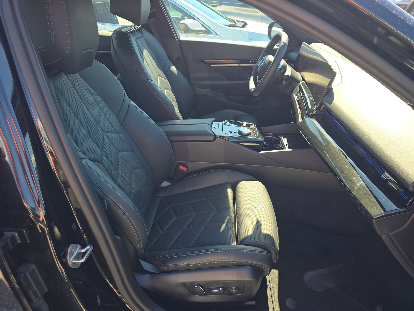 2024 BMW 5 Series 530i xDrive AWD