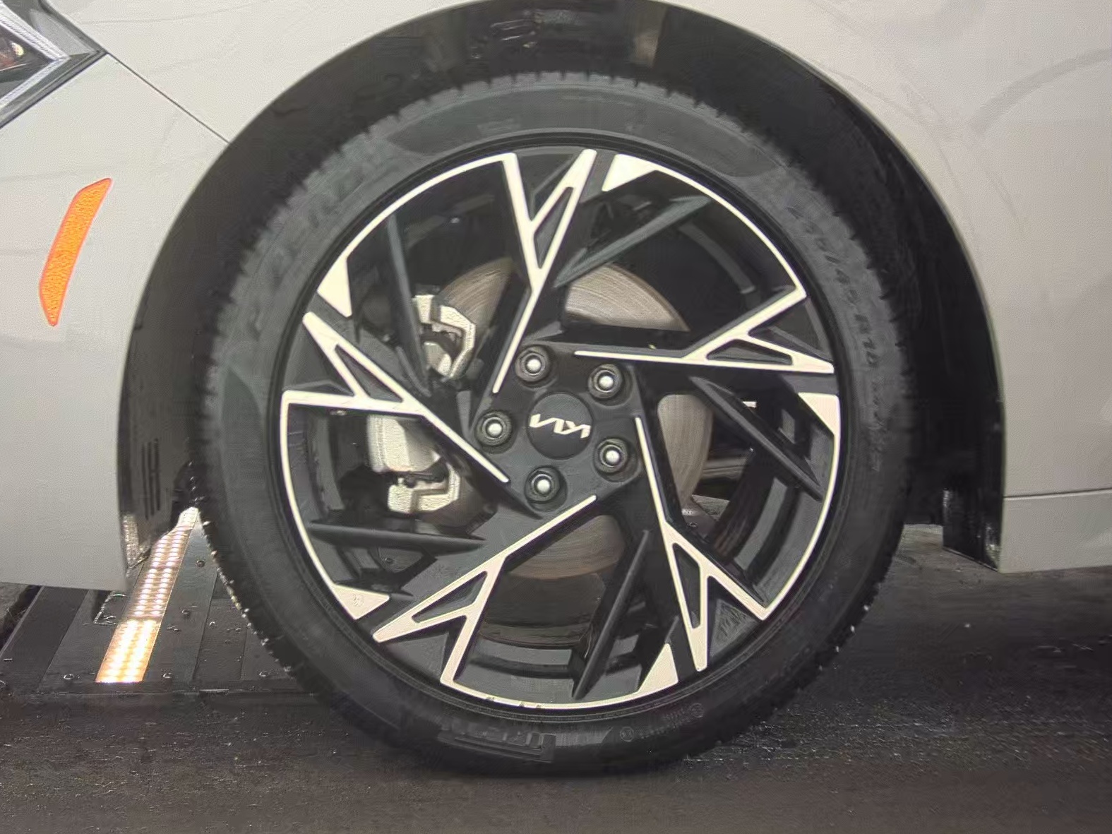 2025 Kia K5 GT-Line FWD