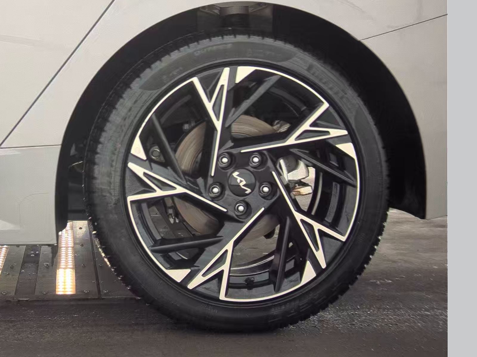 2025 Kia K5 GT-Line FWD