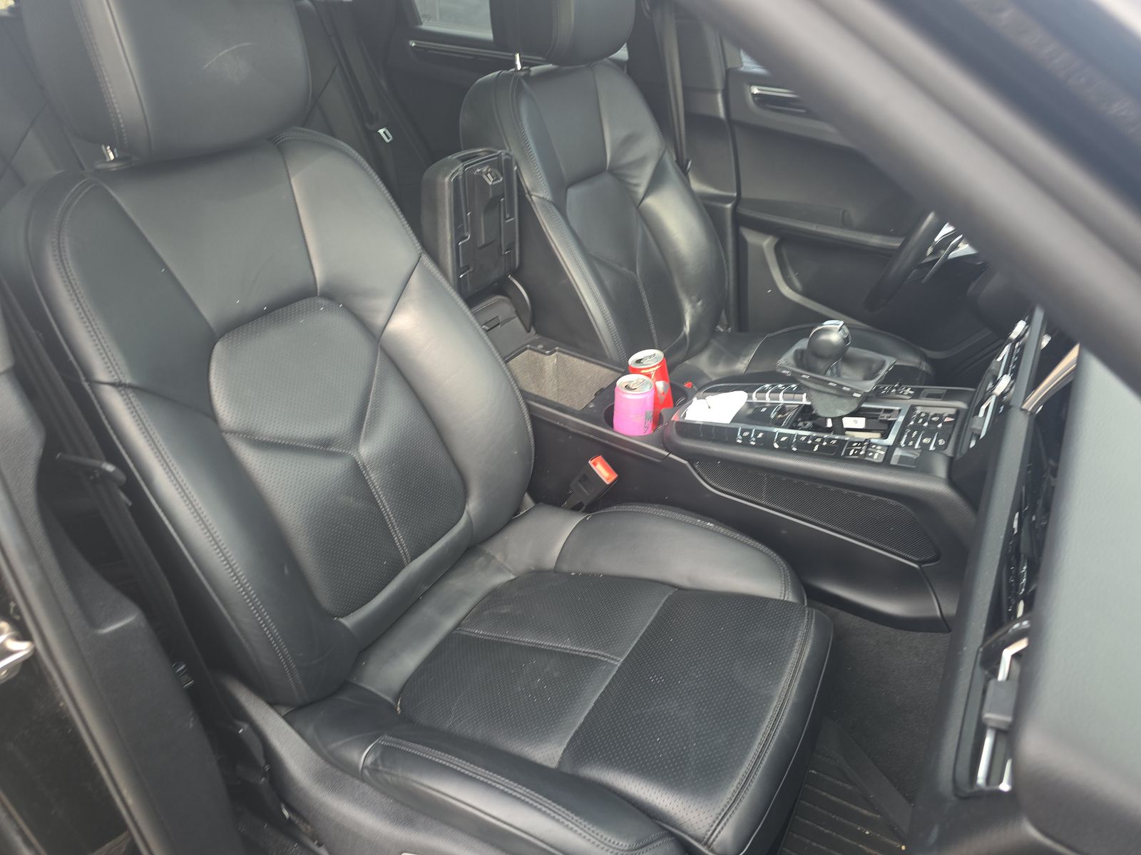 2021 Porsche Macan Base AWD