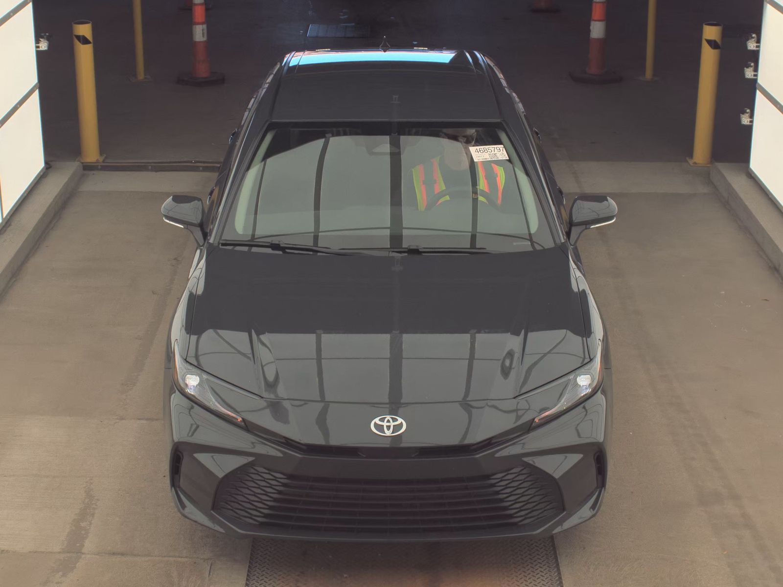 2025 Toyota Camry LE FWD