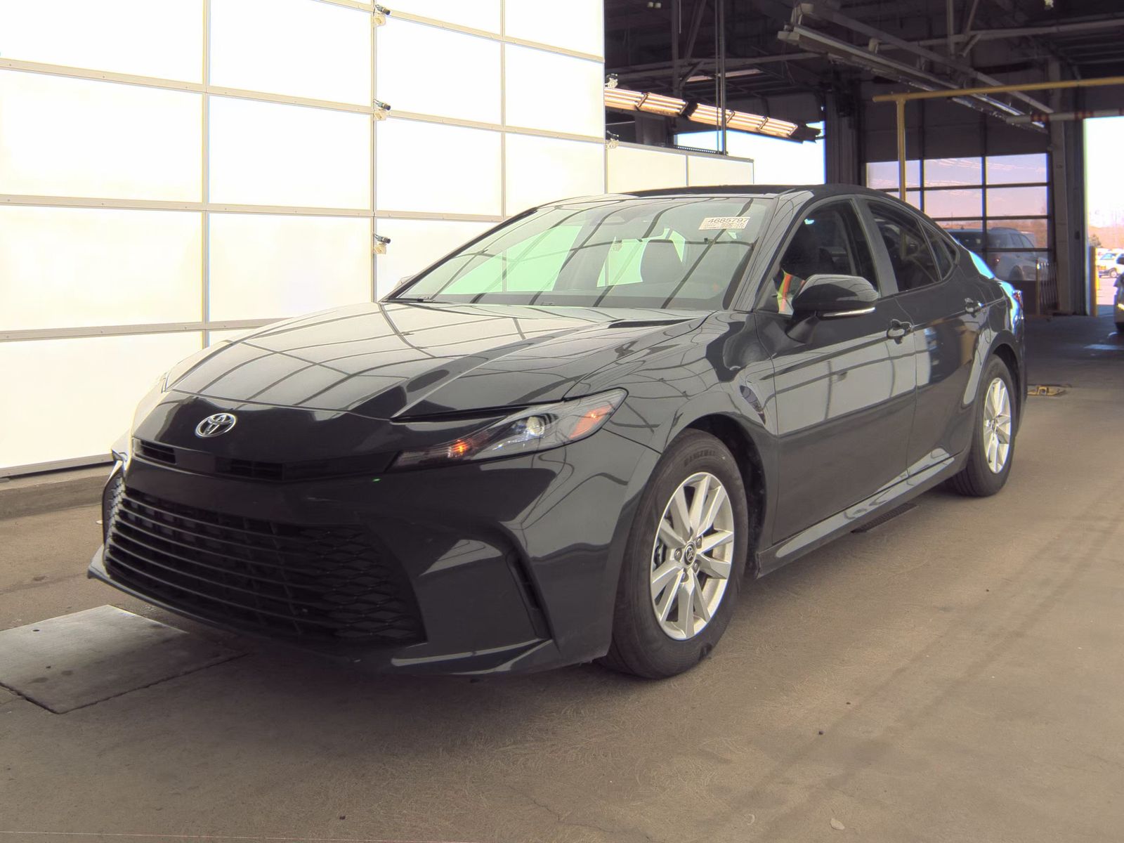 2025 Toyota Camry LE FWD