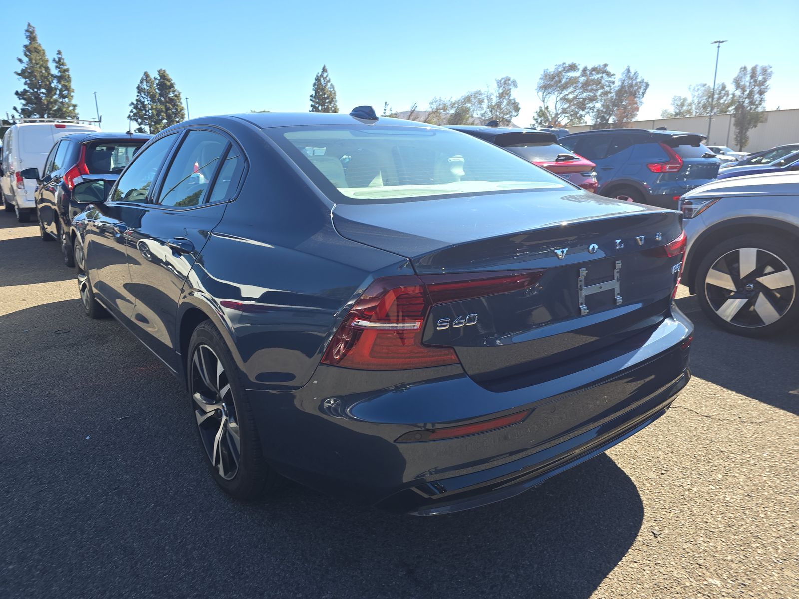 2025 Volvo S60 B5 Core AWD