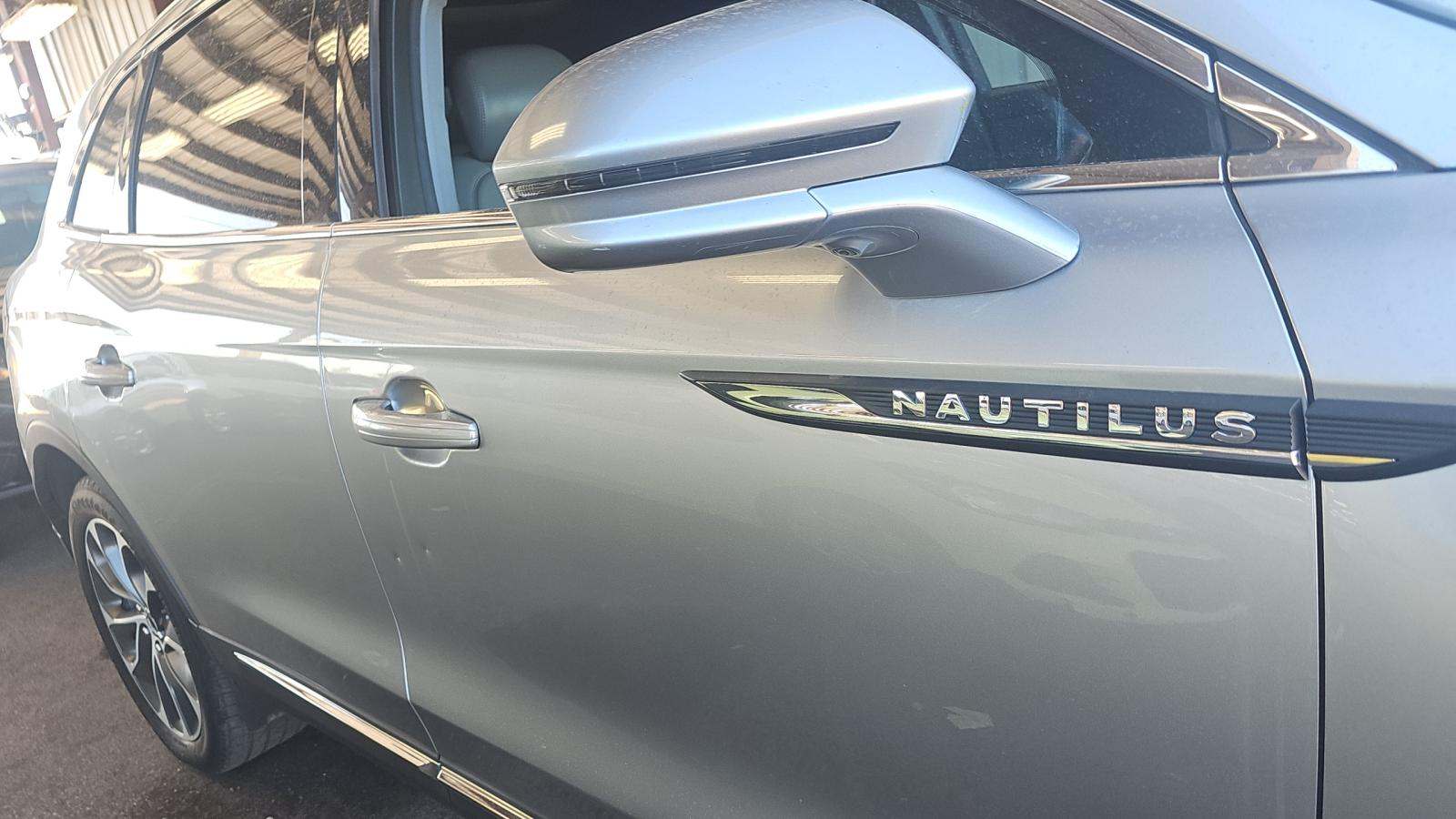 2022 Lincoln Nautilus Reserve FWD