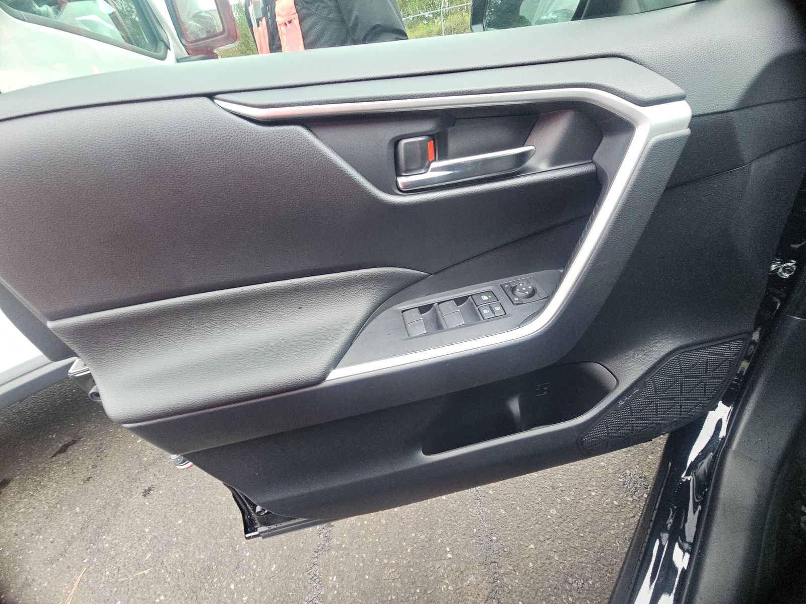 2025 Toyota RAV4 Plug-In Hybrid SE AWD