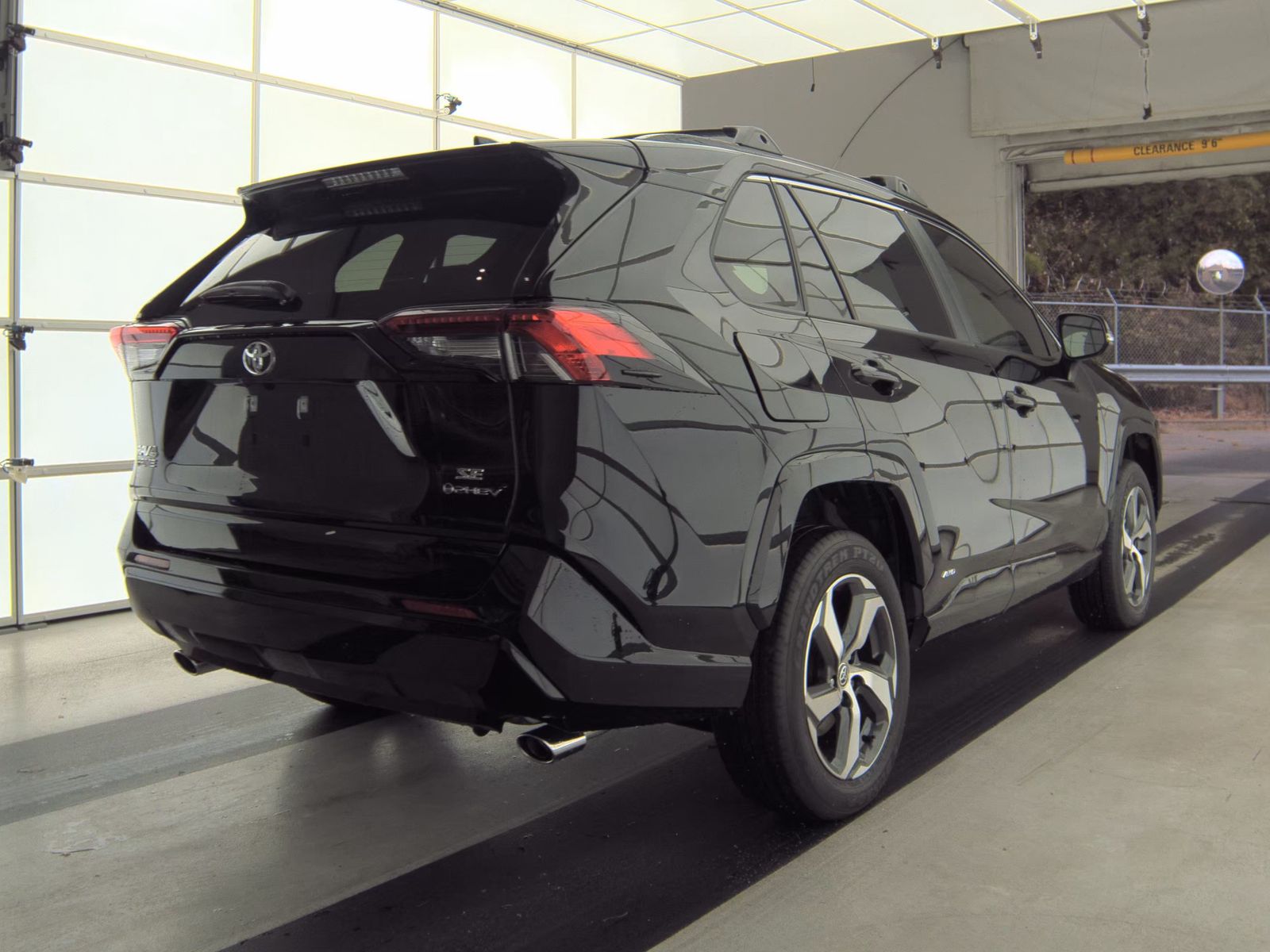 2025 Toyota RAV4 Plug-In Hybrid SE AWD