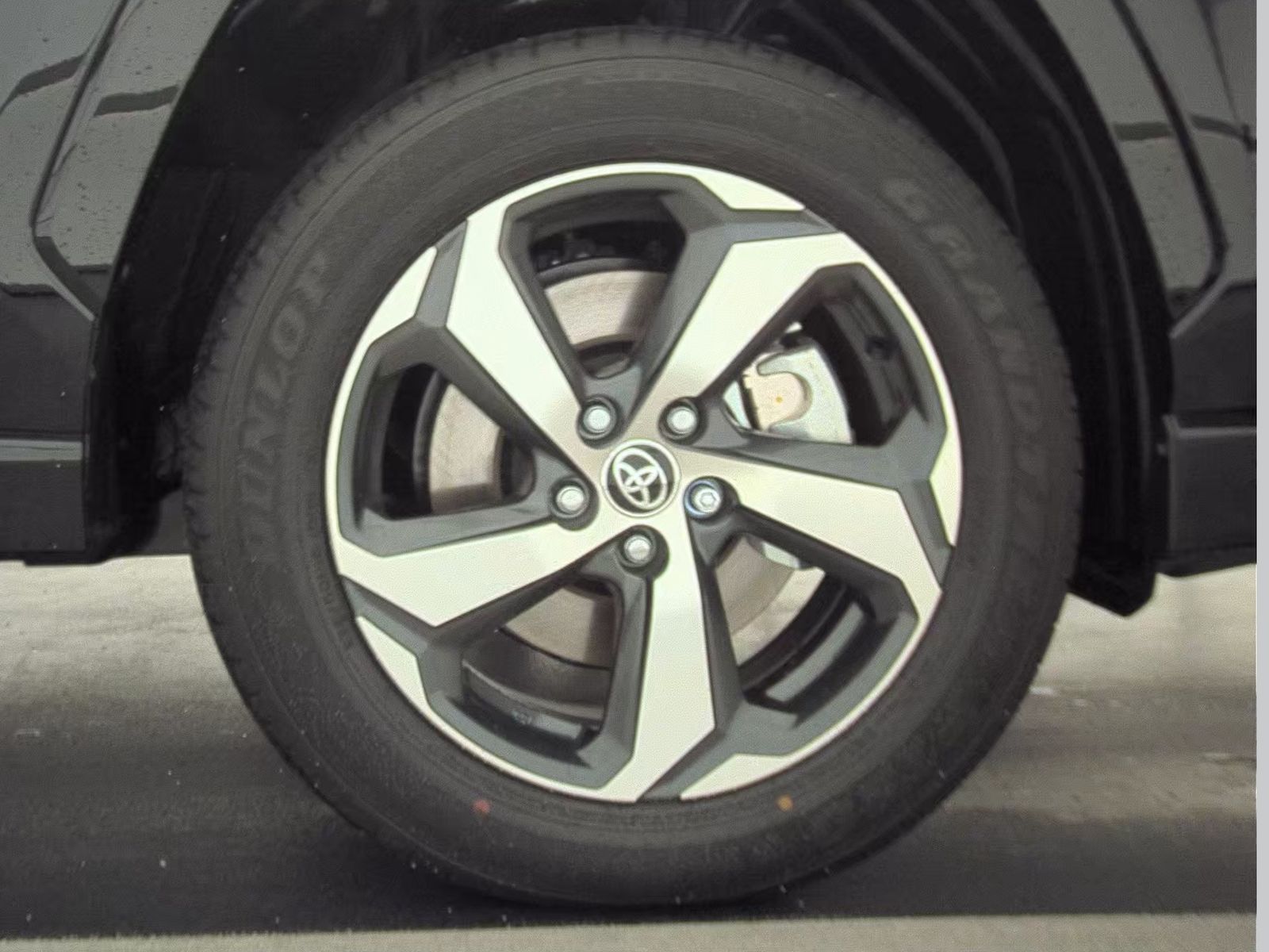 2025 Toyota RAV4 Plug-In Hybrid SE AWD