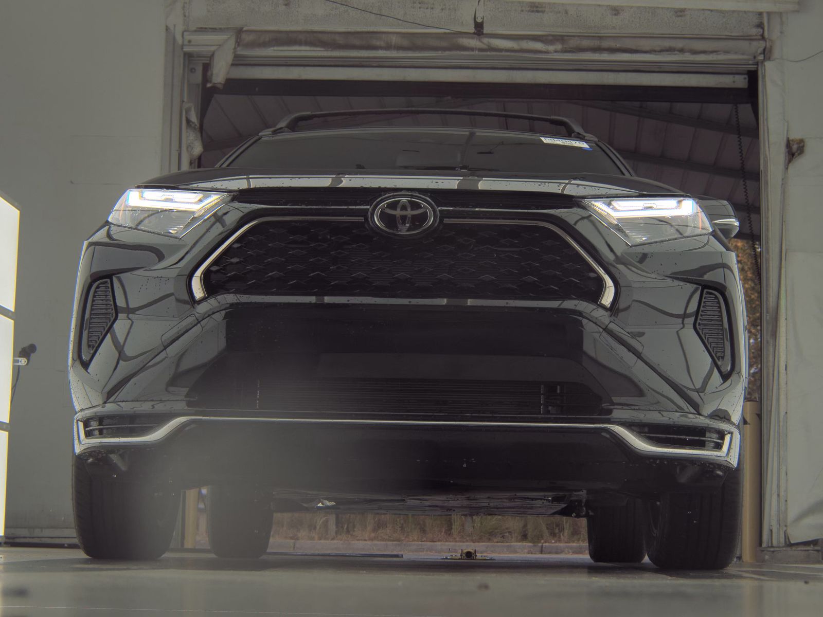 2025 Toyota RAV4 Plug-In Hybrid SE AWD