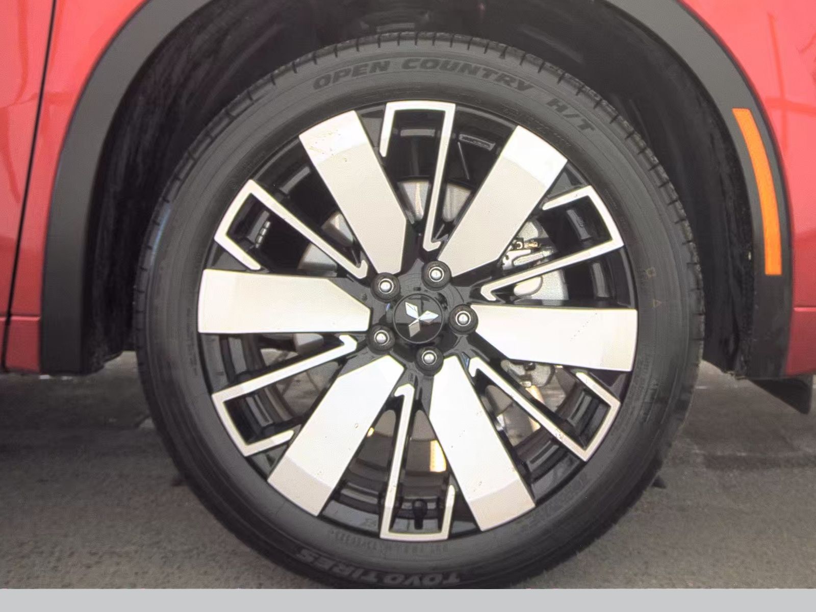 2025 Mitsubishi Outlander SEL FWD