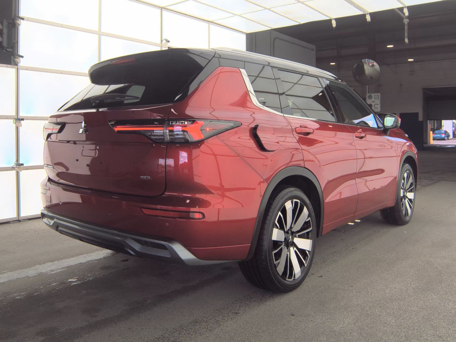 2025 Mitsubishi Outlander SEL FWD