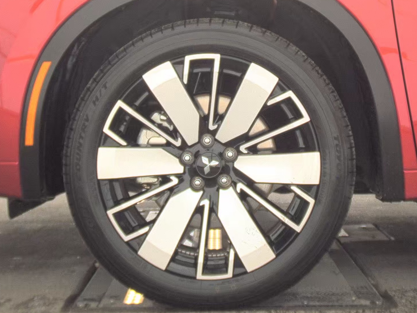 2025 Mitsubishi Outlander SEL FWD