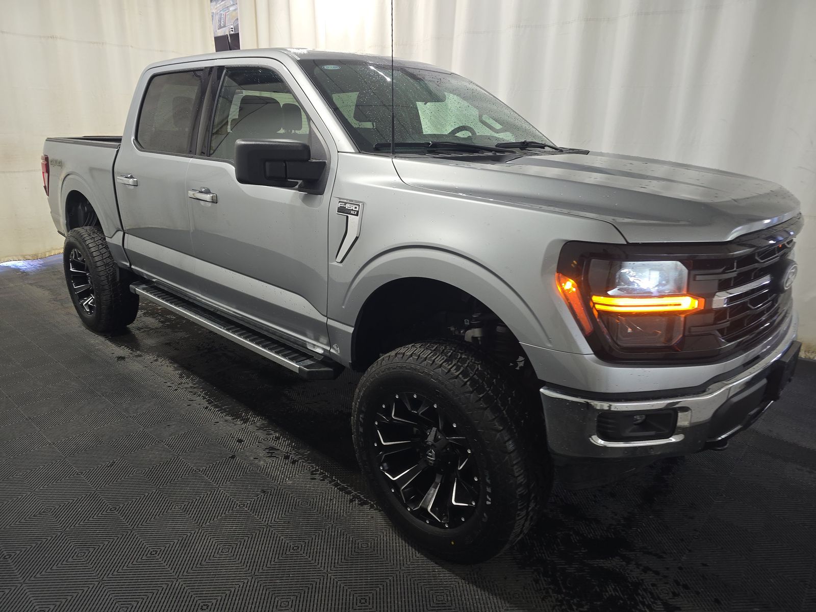 2025 Ford F-150 XLT AWD