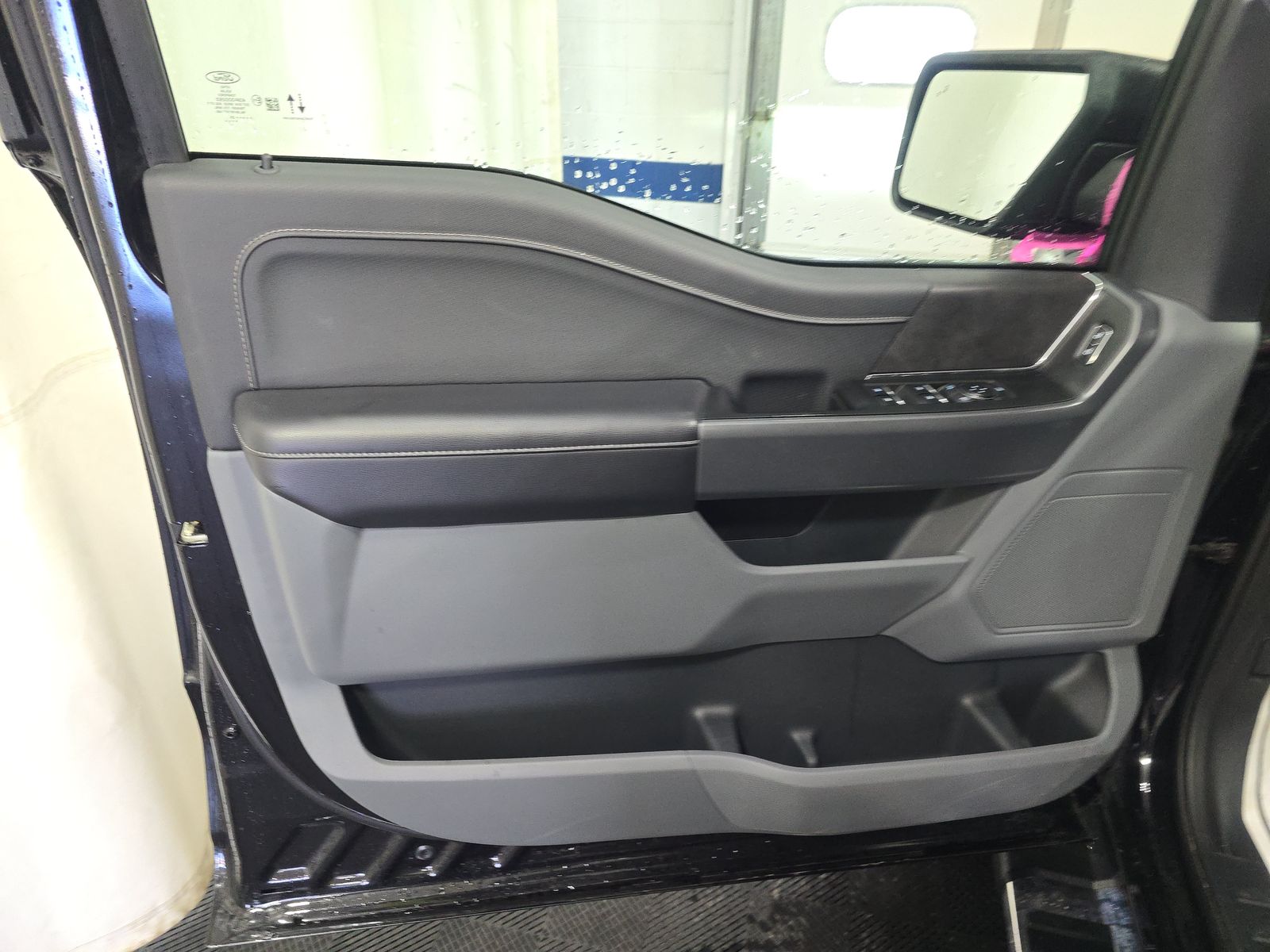 2025 Ford F-150 XLT AWD