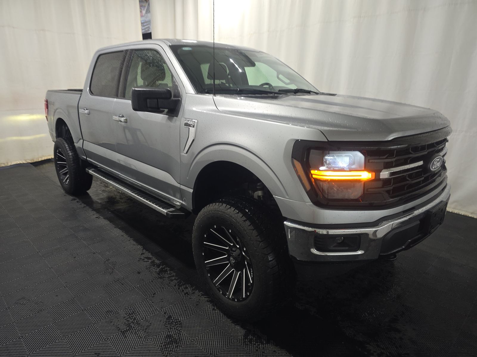 2025 Ford F-150 XLT AWD