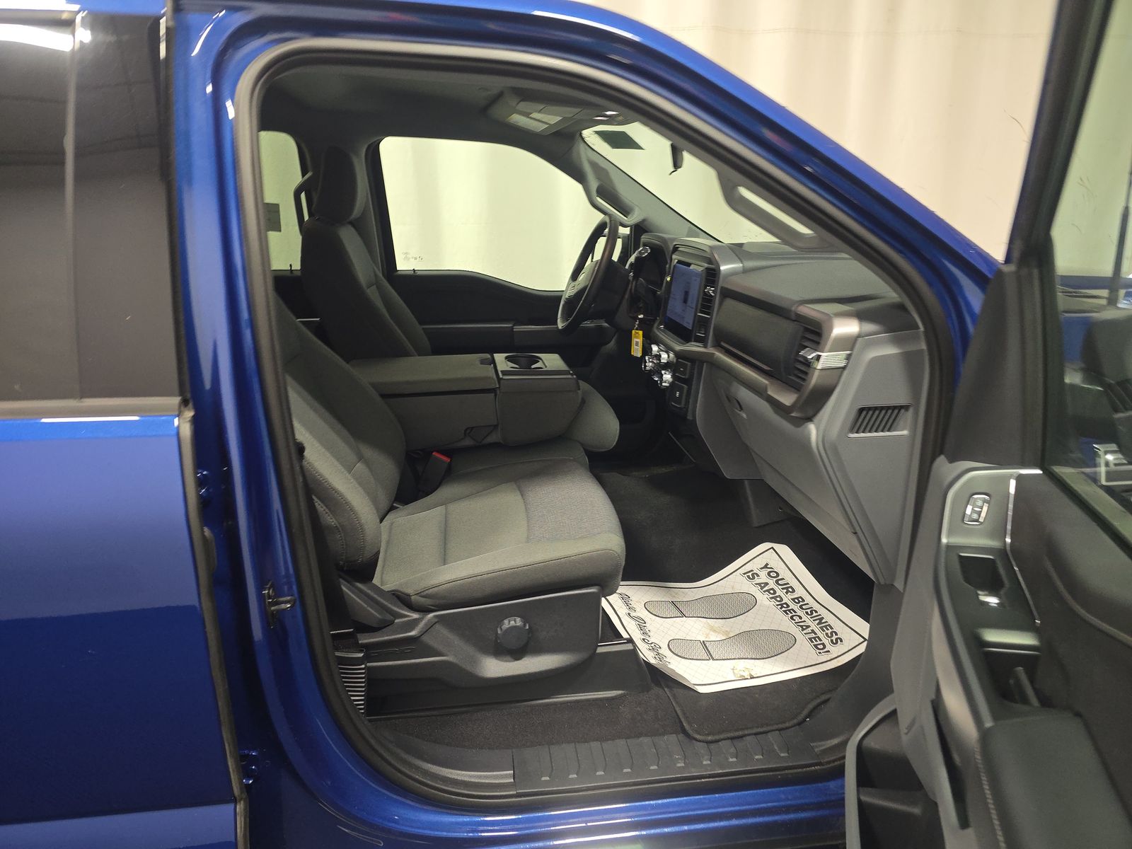 2025 Ford F-150 XLT AWD