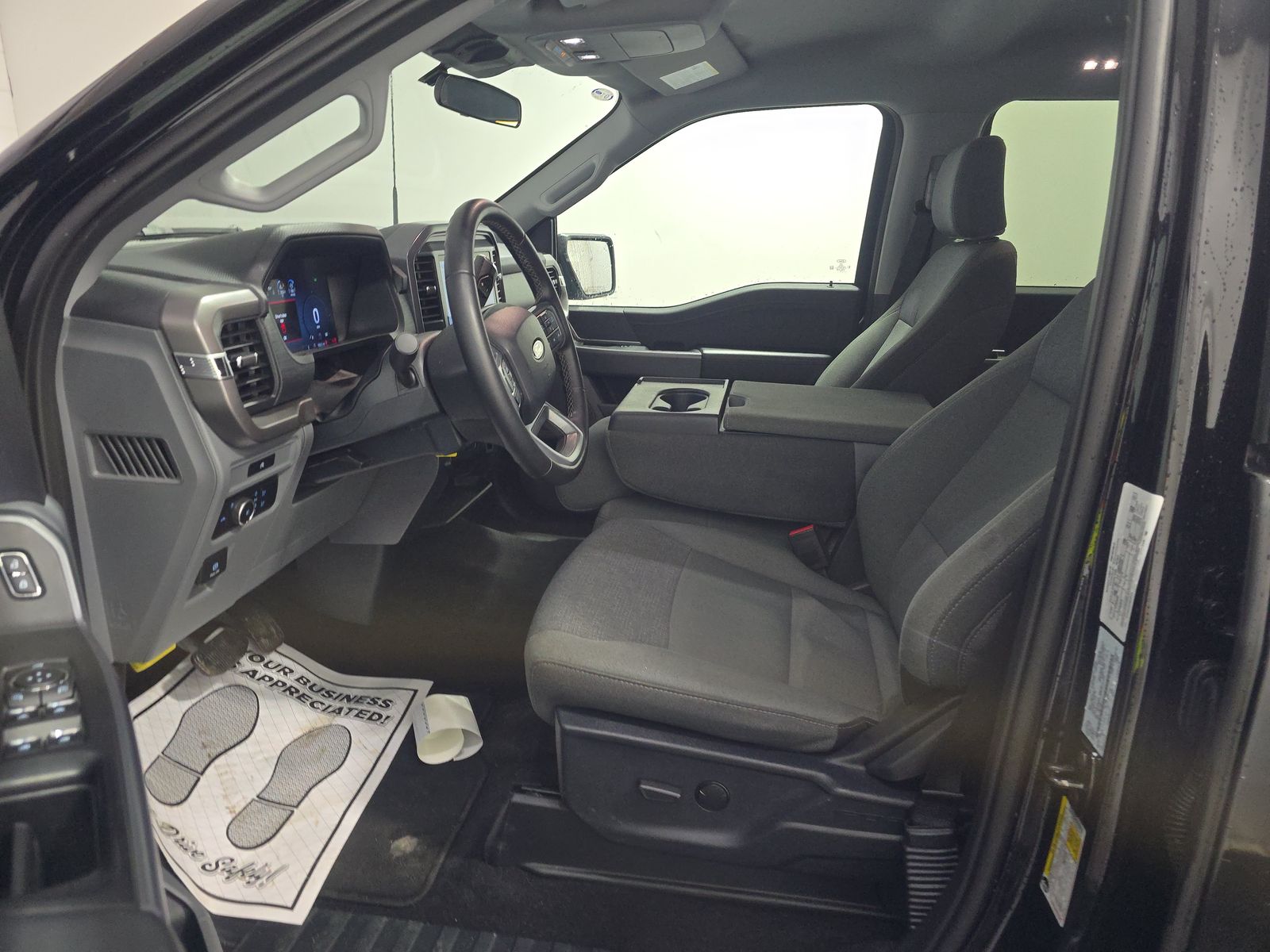 2025 Ford F-150 XLT AWD