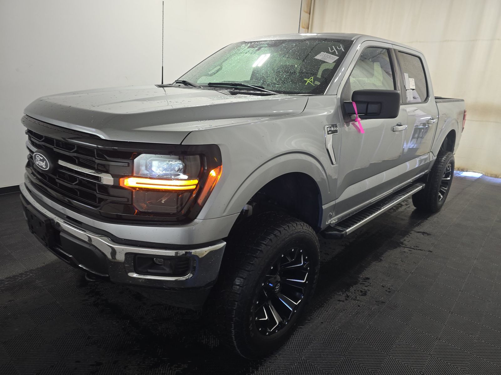 2025 Ford F-150 XLT AWD