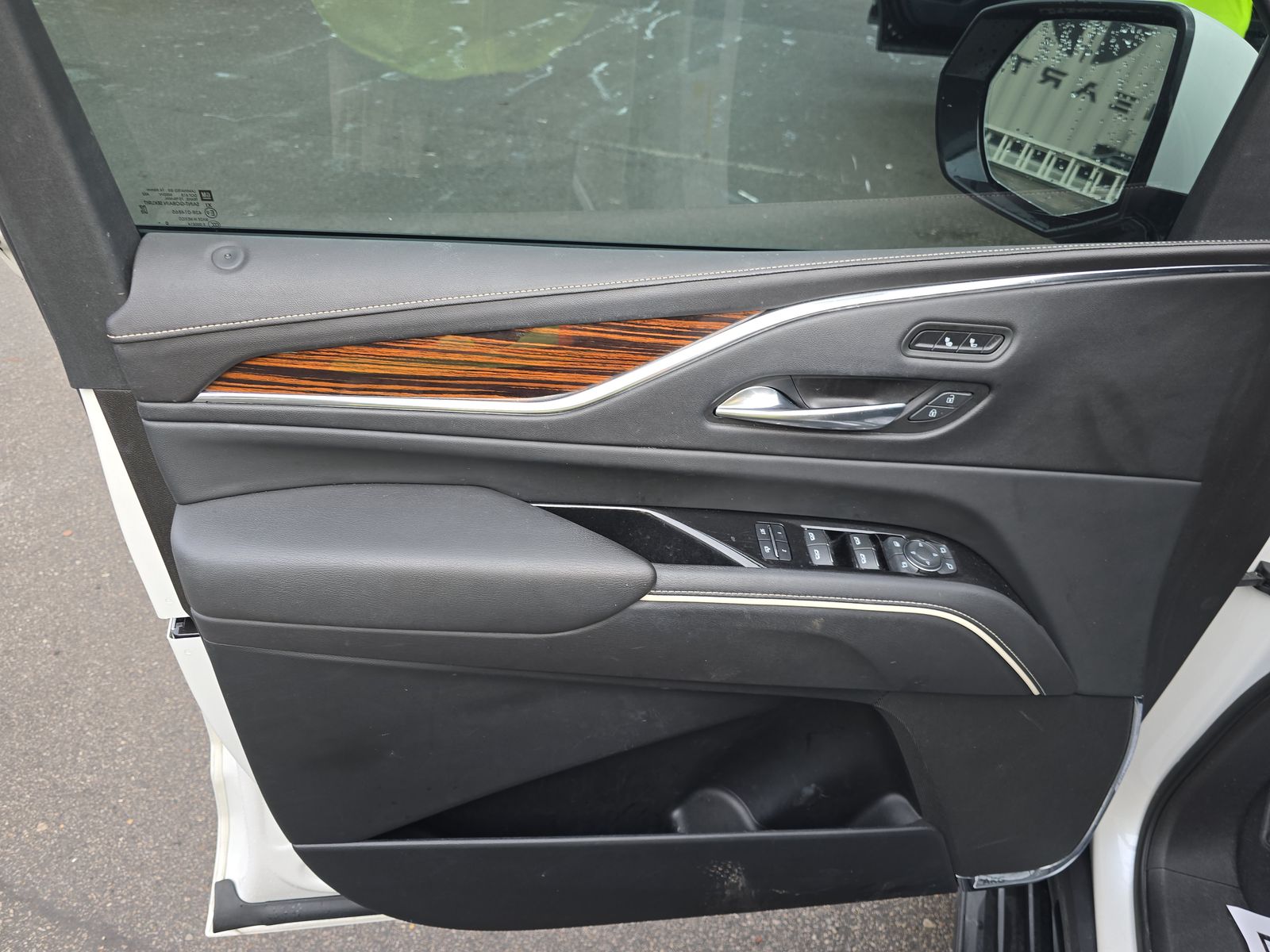 2021 Cadillac Escalade Luxury RWD